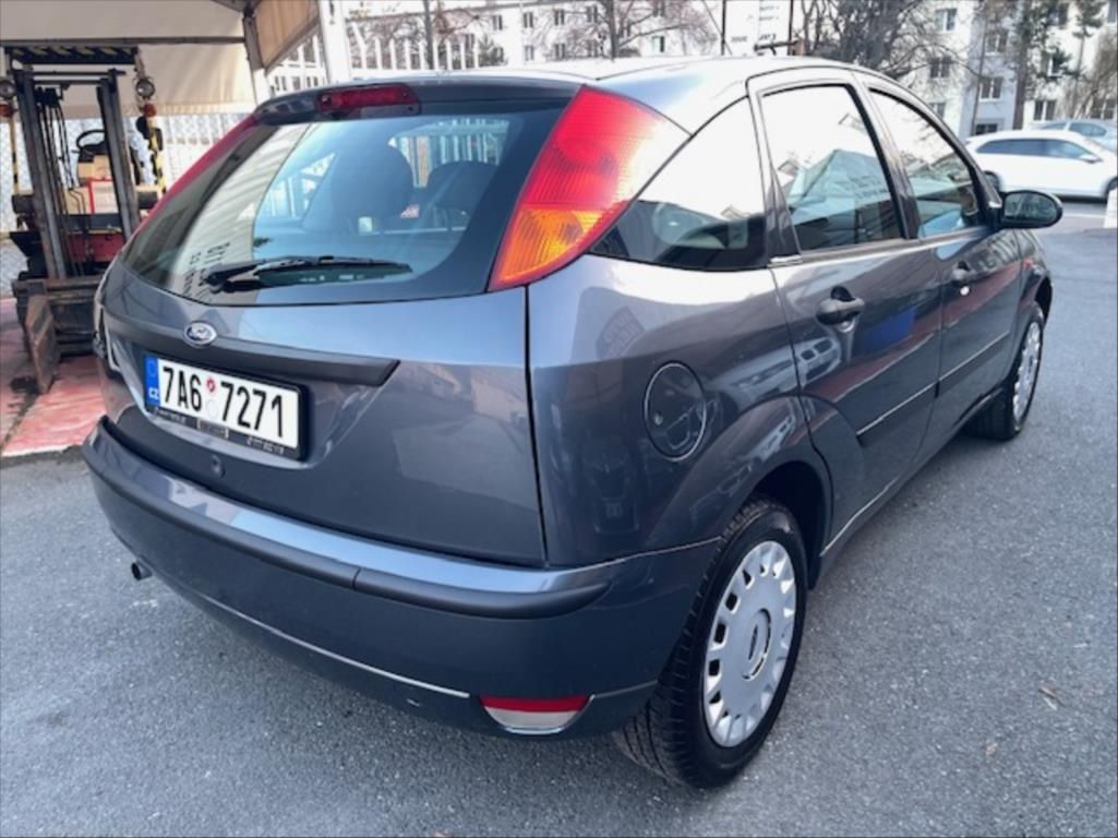 Ford Focus, 1,6 i 74kW,komplet po renovaci - fotka 5