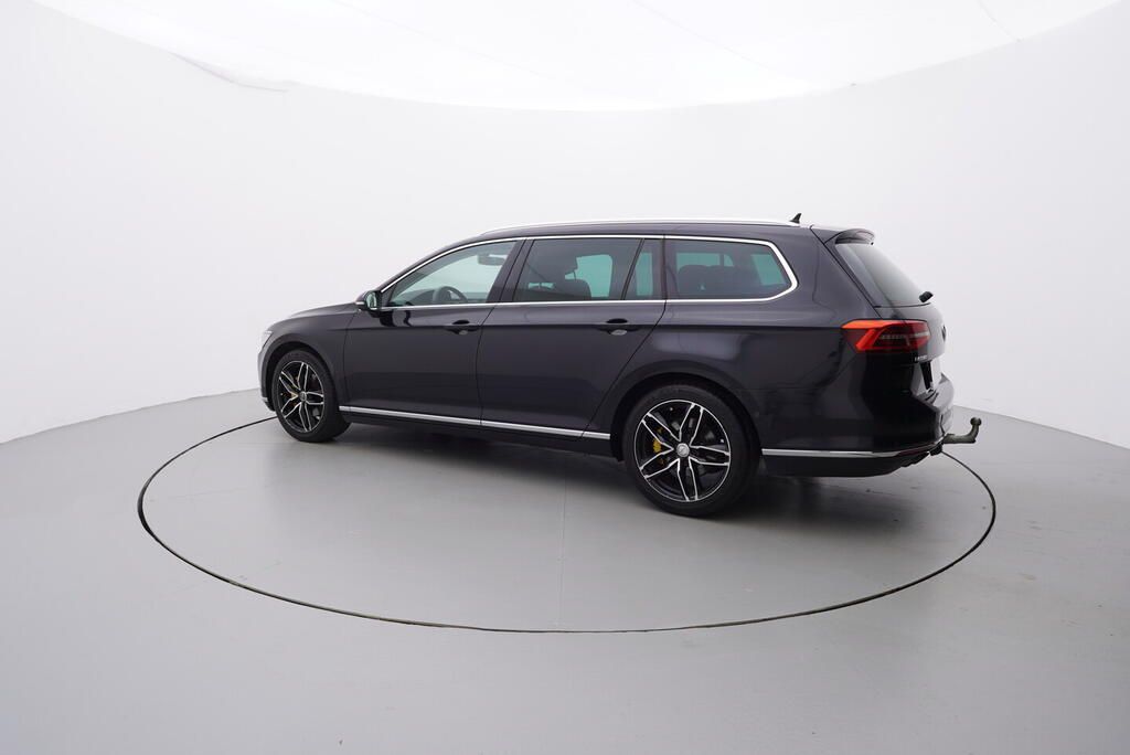 Volkswagen Passat Variant, Carat 2.0 TDI 140 kW - fotka 3
