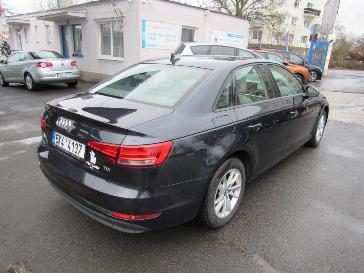 Audi A4, 2,0 TDI 110kW Sedan - fotka 6
