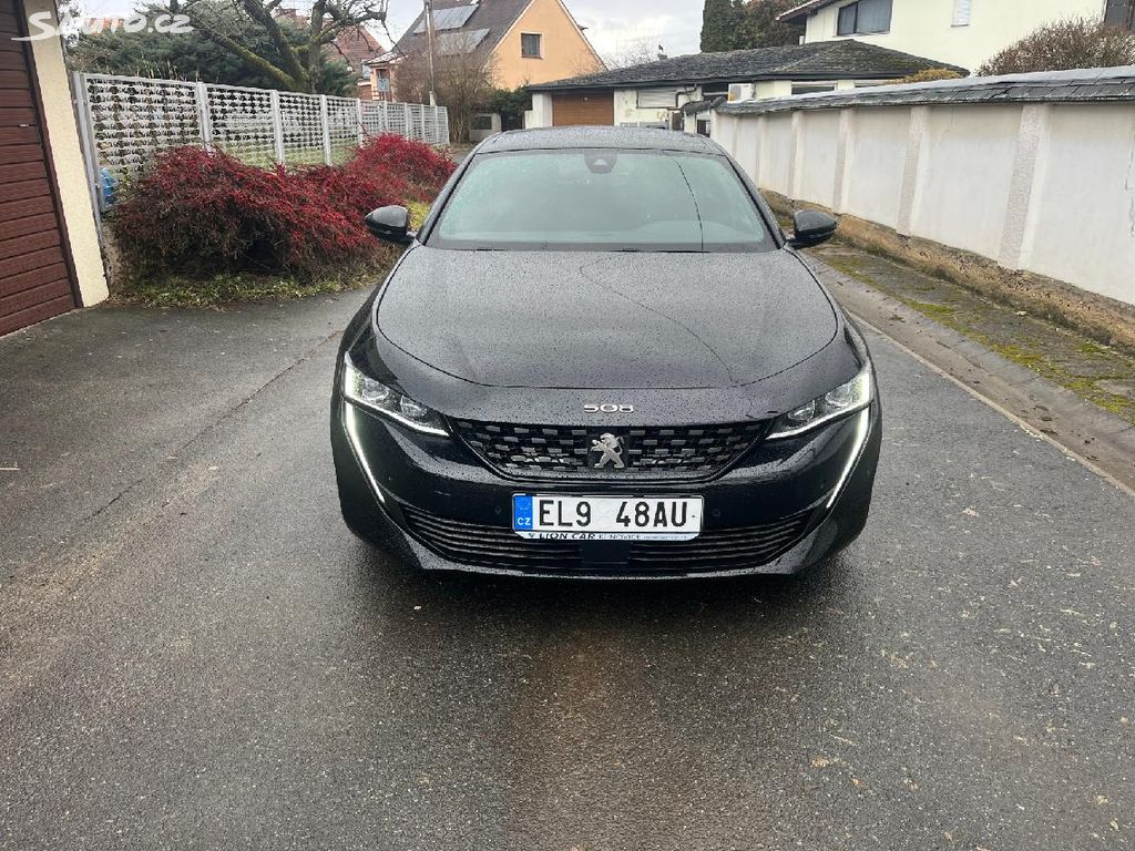 Peugeot 508, Peugeot 508 HYBRID 225 e-EAT8