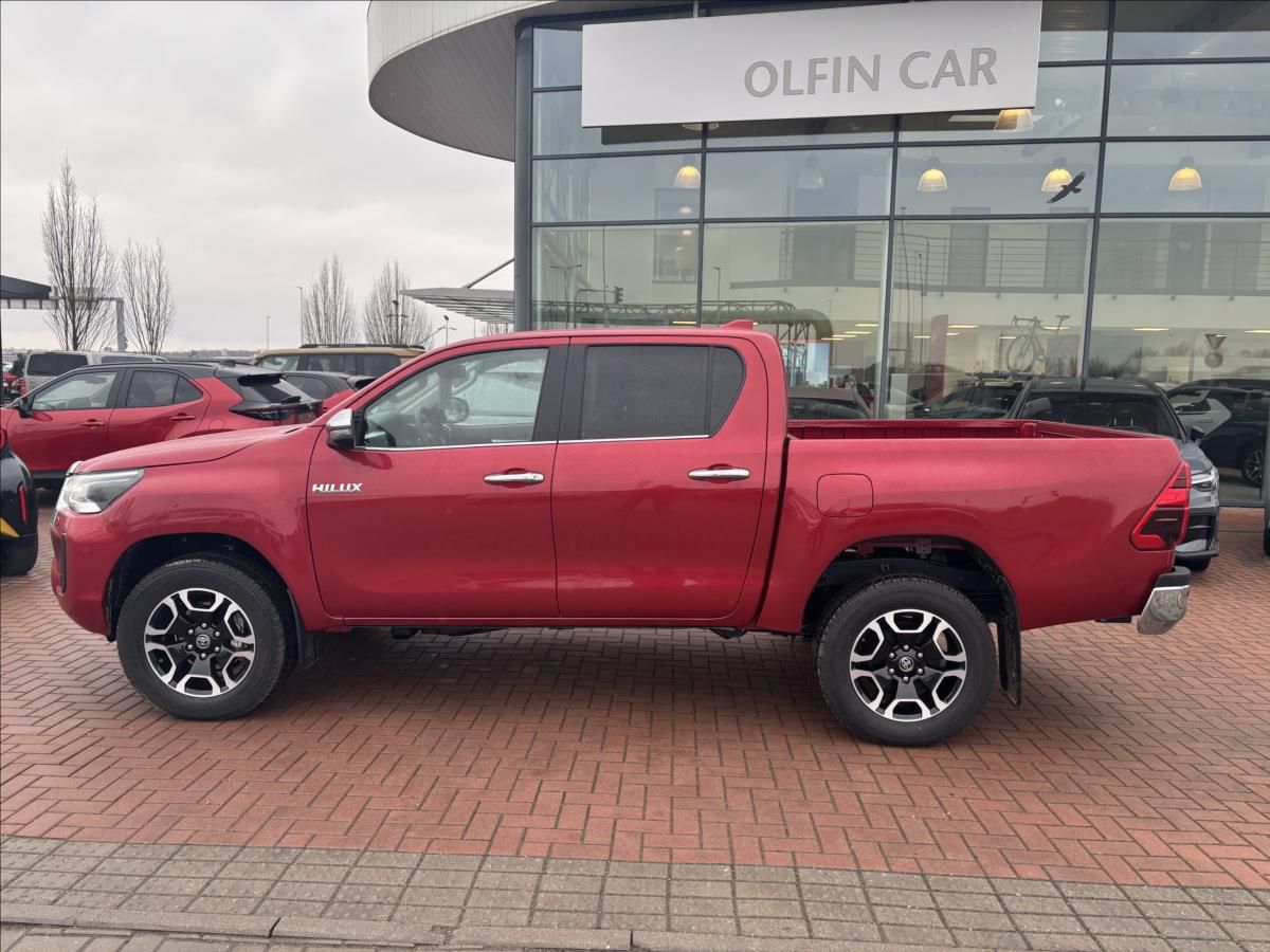 Toyota Hilux, 2,8   EXECUTIVE - fotka 2