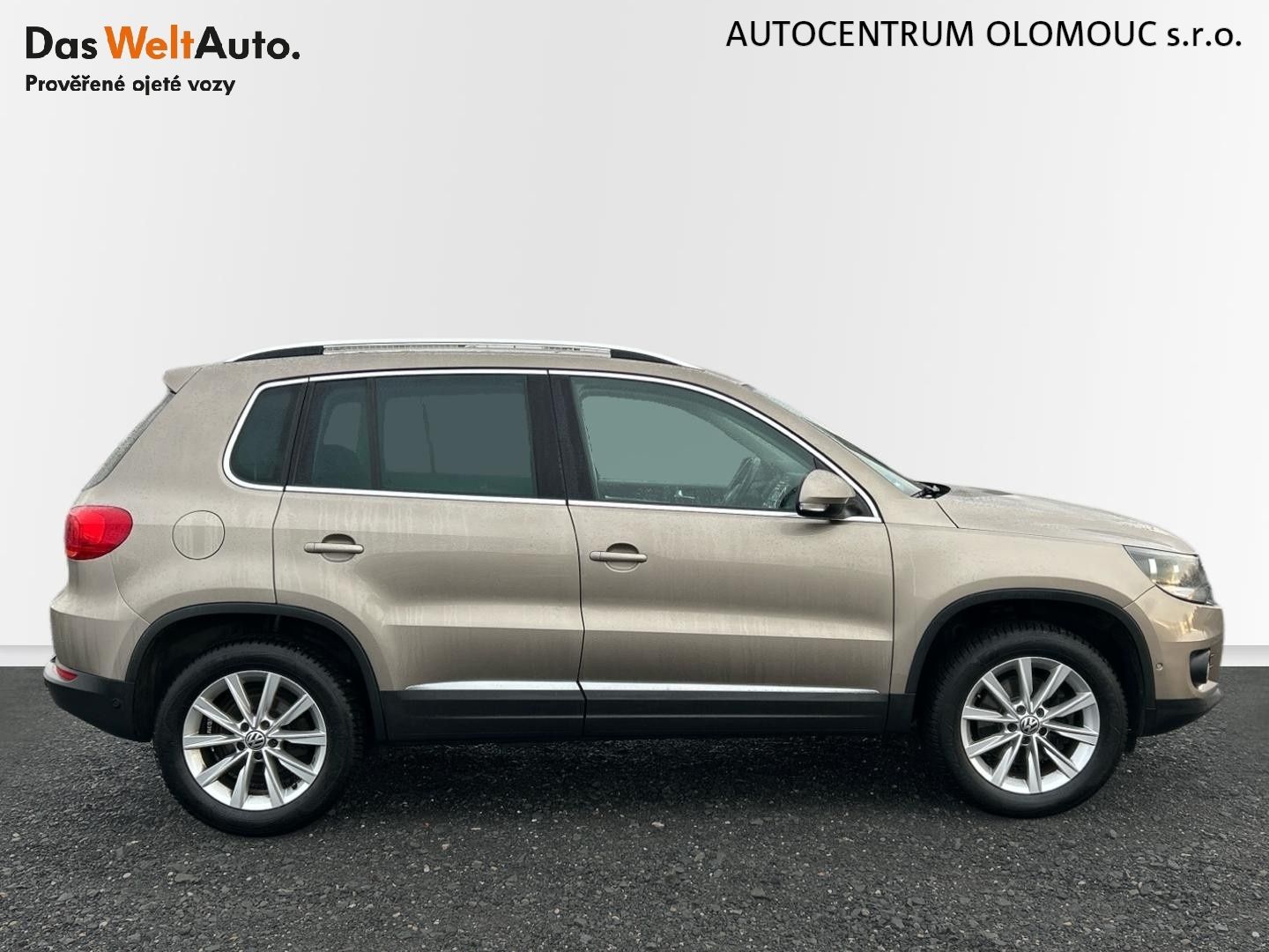Volkswagen Tiguan, 1,4 TSI BMT SPORT Style - fotka 3