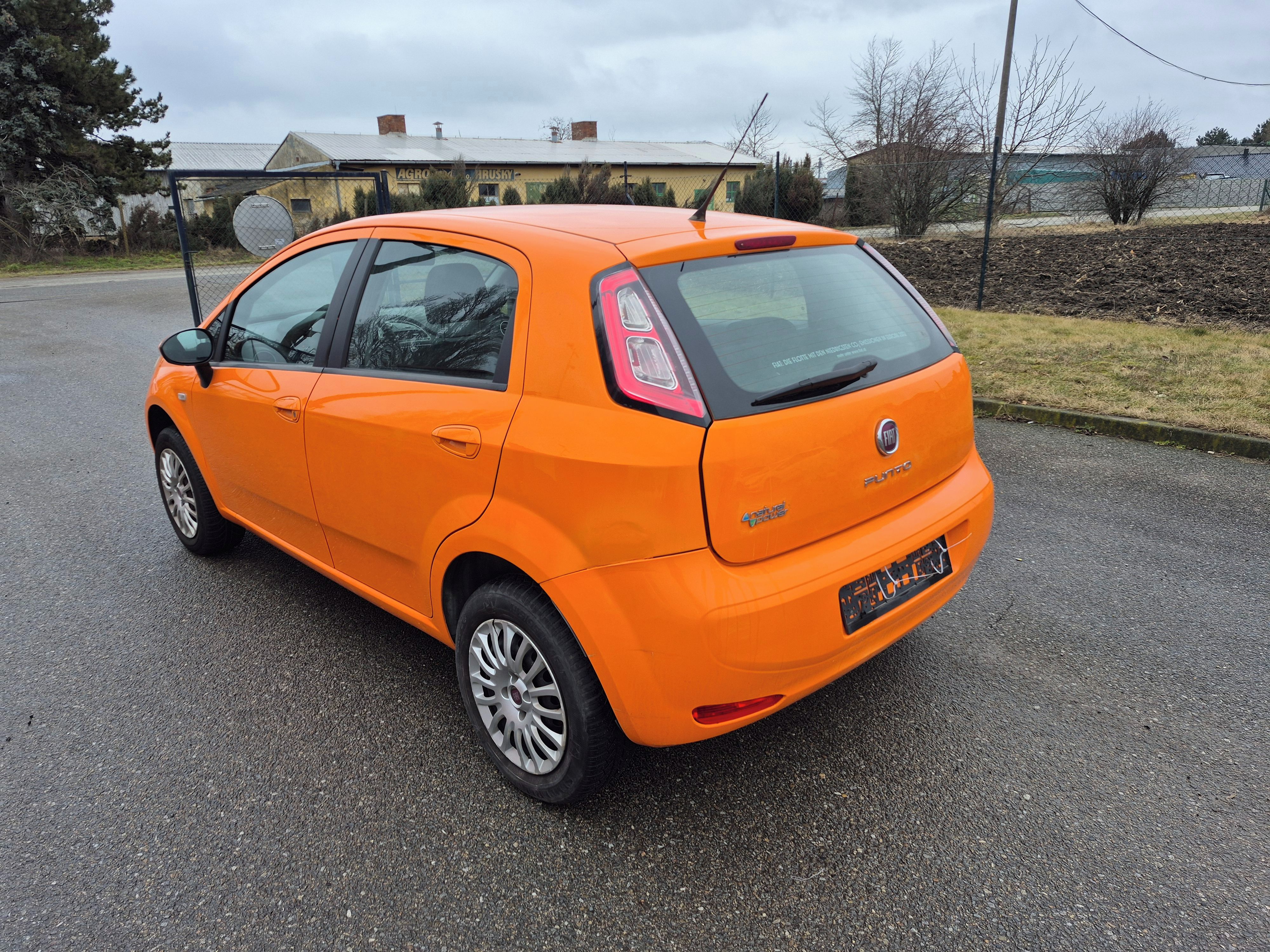 Fiat Punto, 1,4i, 57kW, benzín/CNG - fotka 4