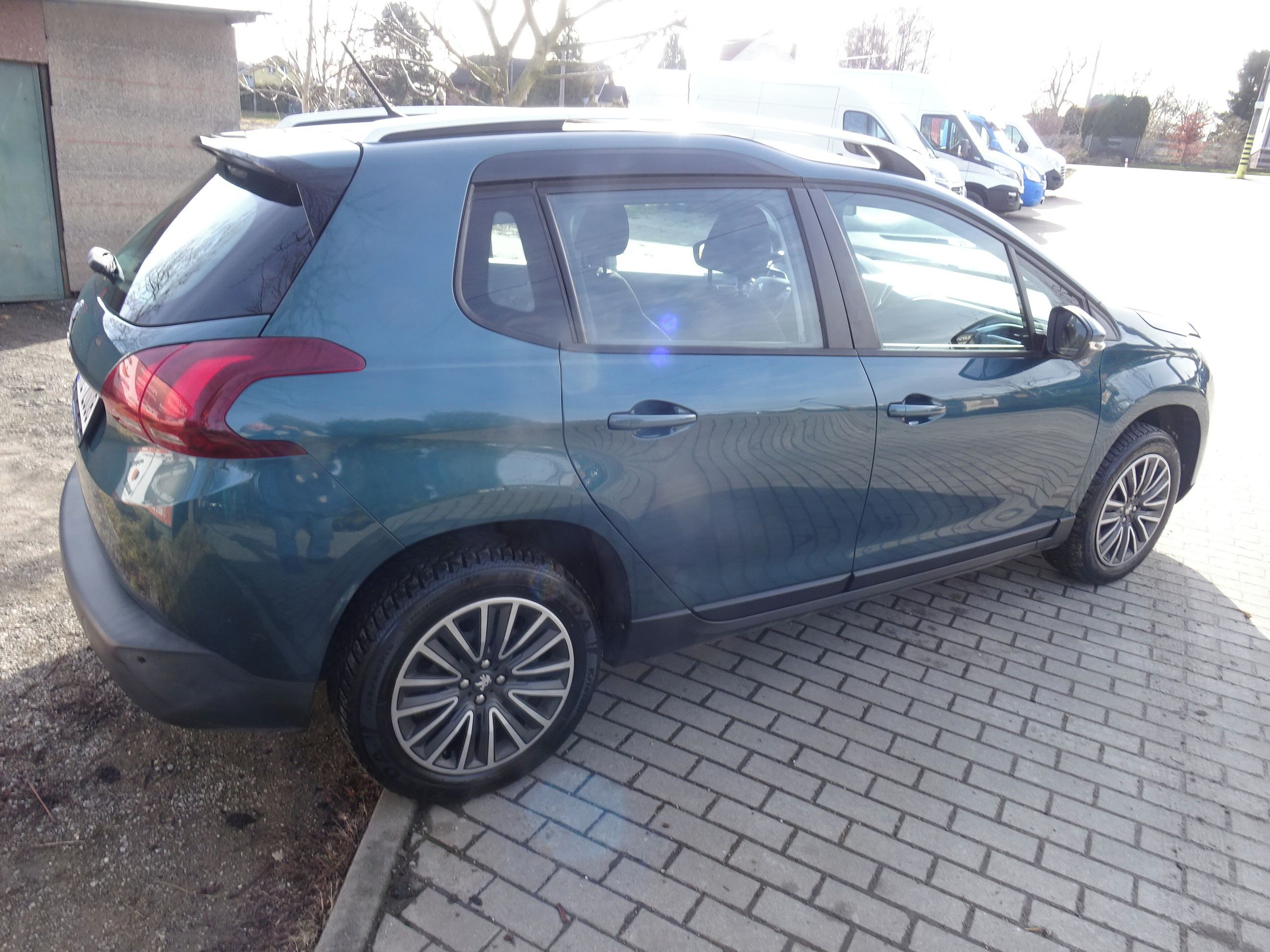 Peugeot 2008, 1.6 HDI 2.MAJITEL - fotka 4
