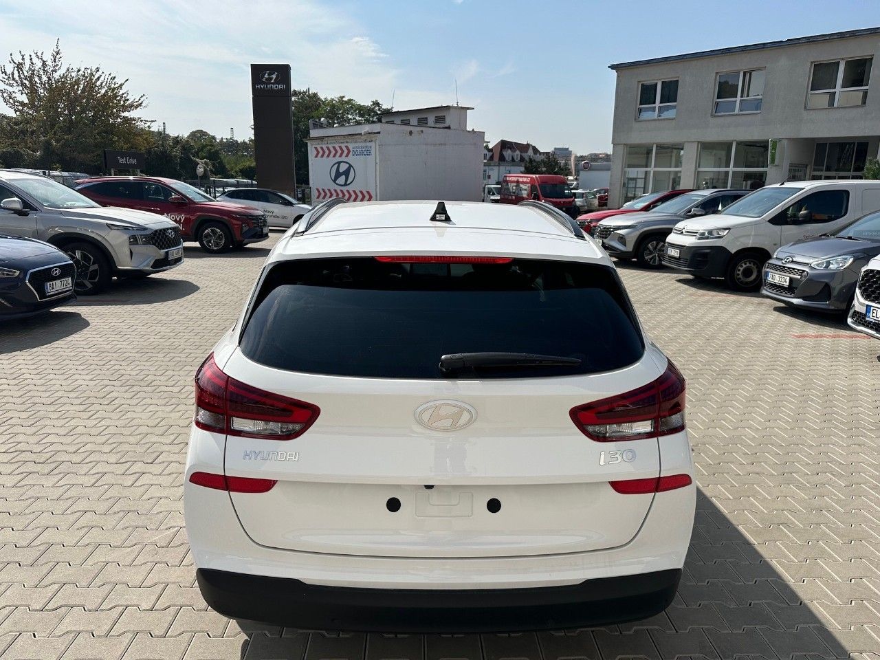 Hyundai i30, WG FL 1,5I SMART CLIMATE - fotka 4