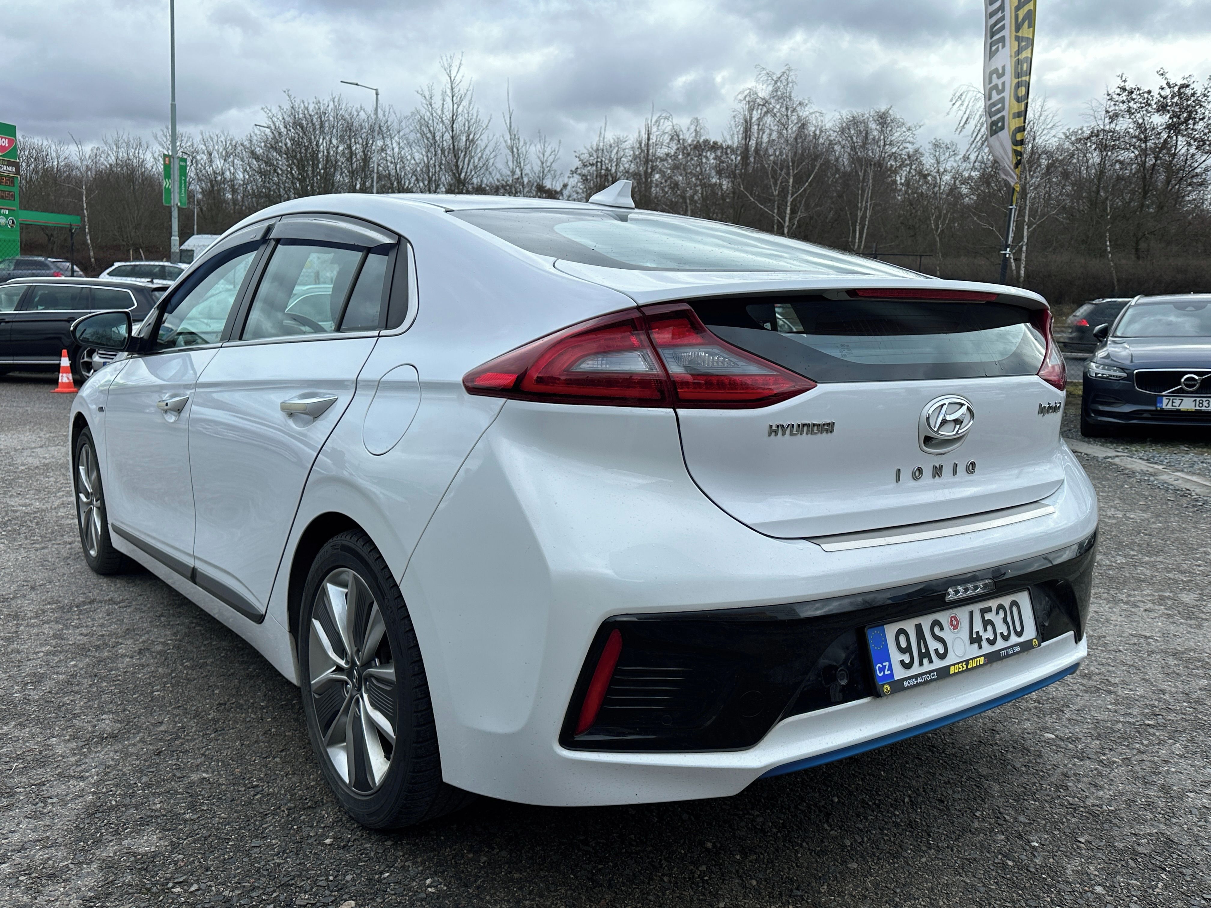 Hyundai Ioniq, Hyundai Ioniq 2016 - fotka 4