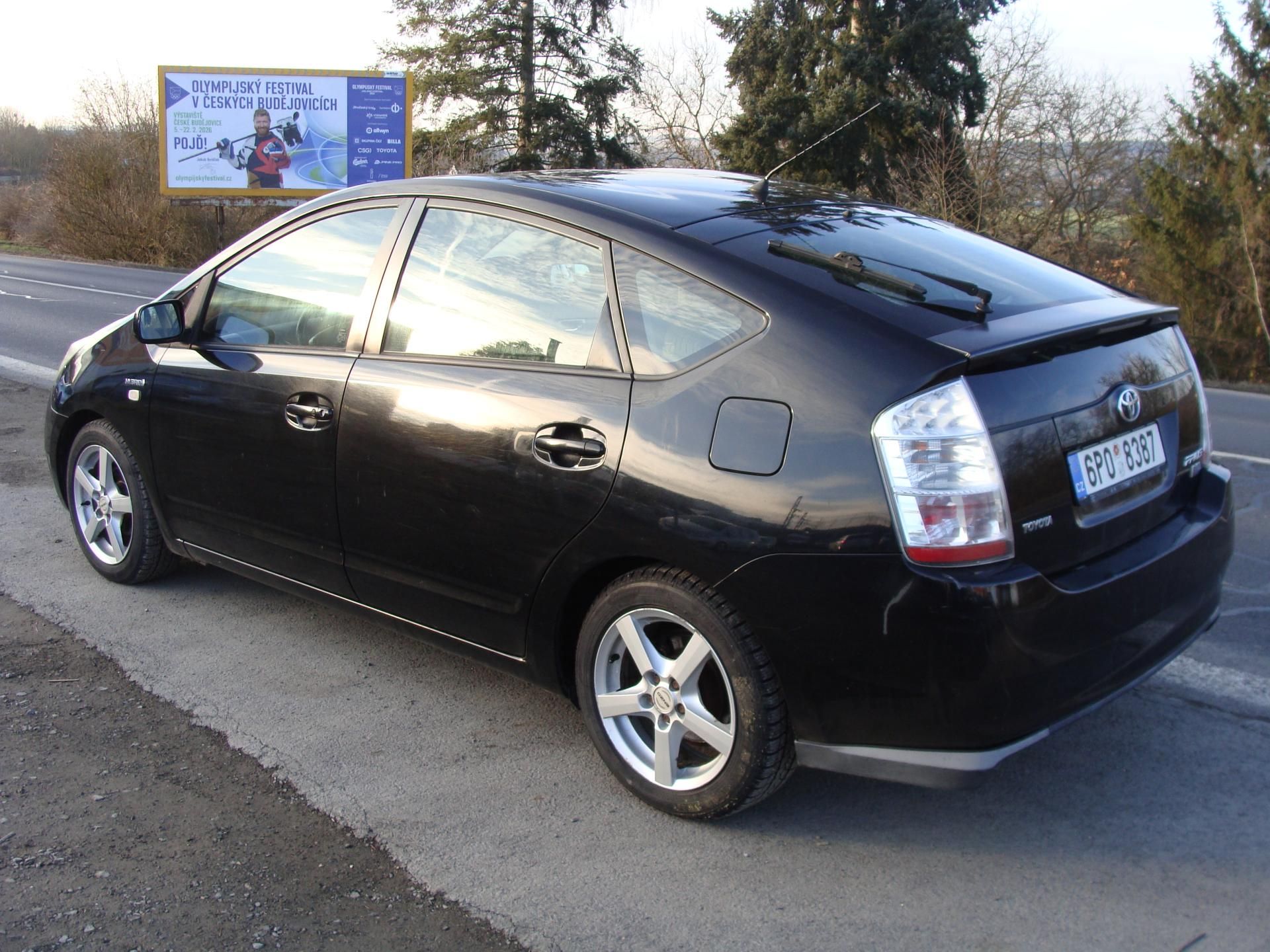 Toyota Prius, 1.5i/E, 57 kW, nové rozvody - fotka 3