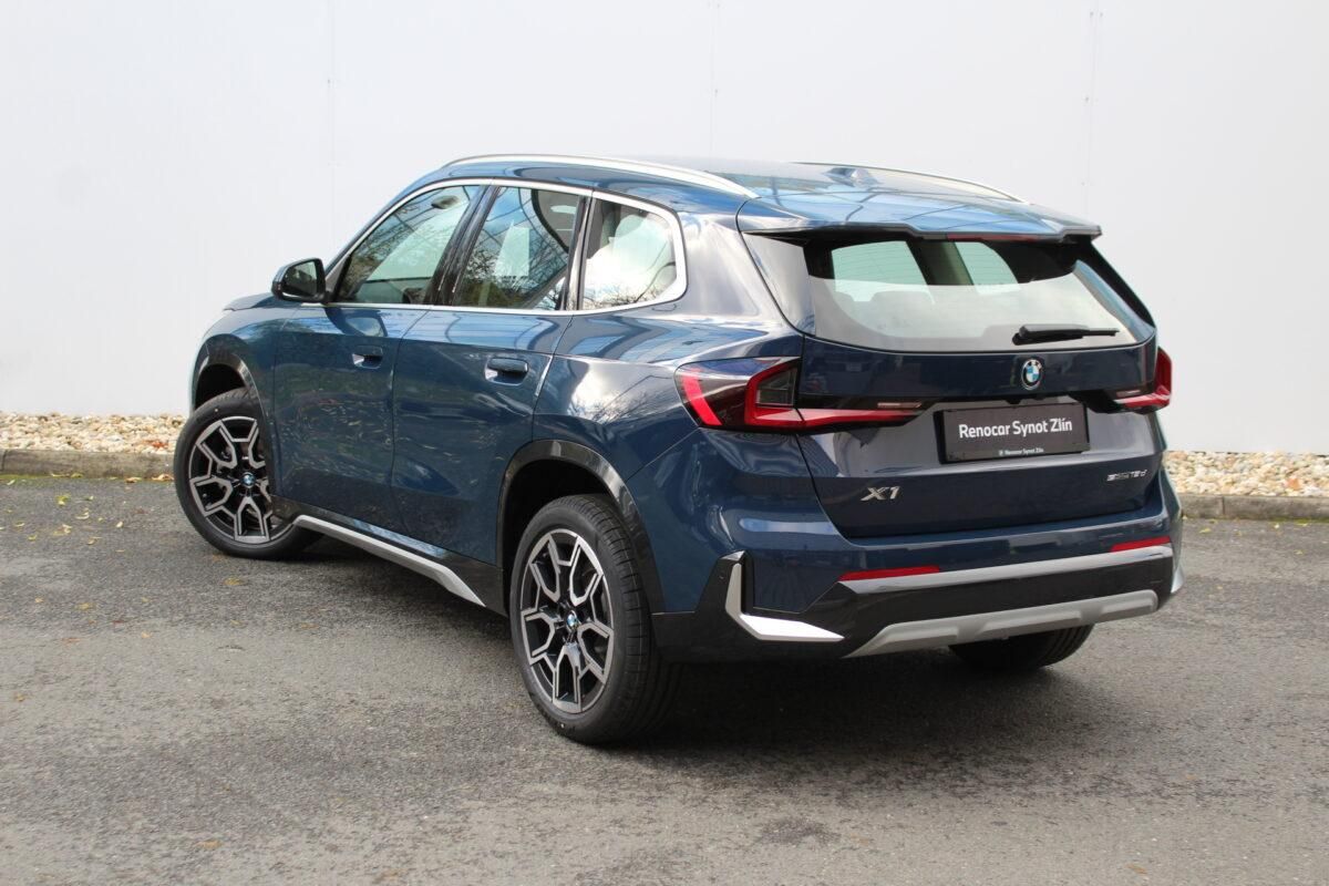 BMW X1, sDrive18d - fotka 6