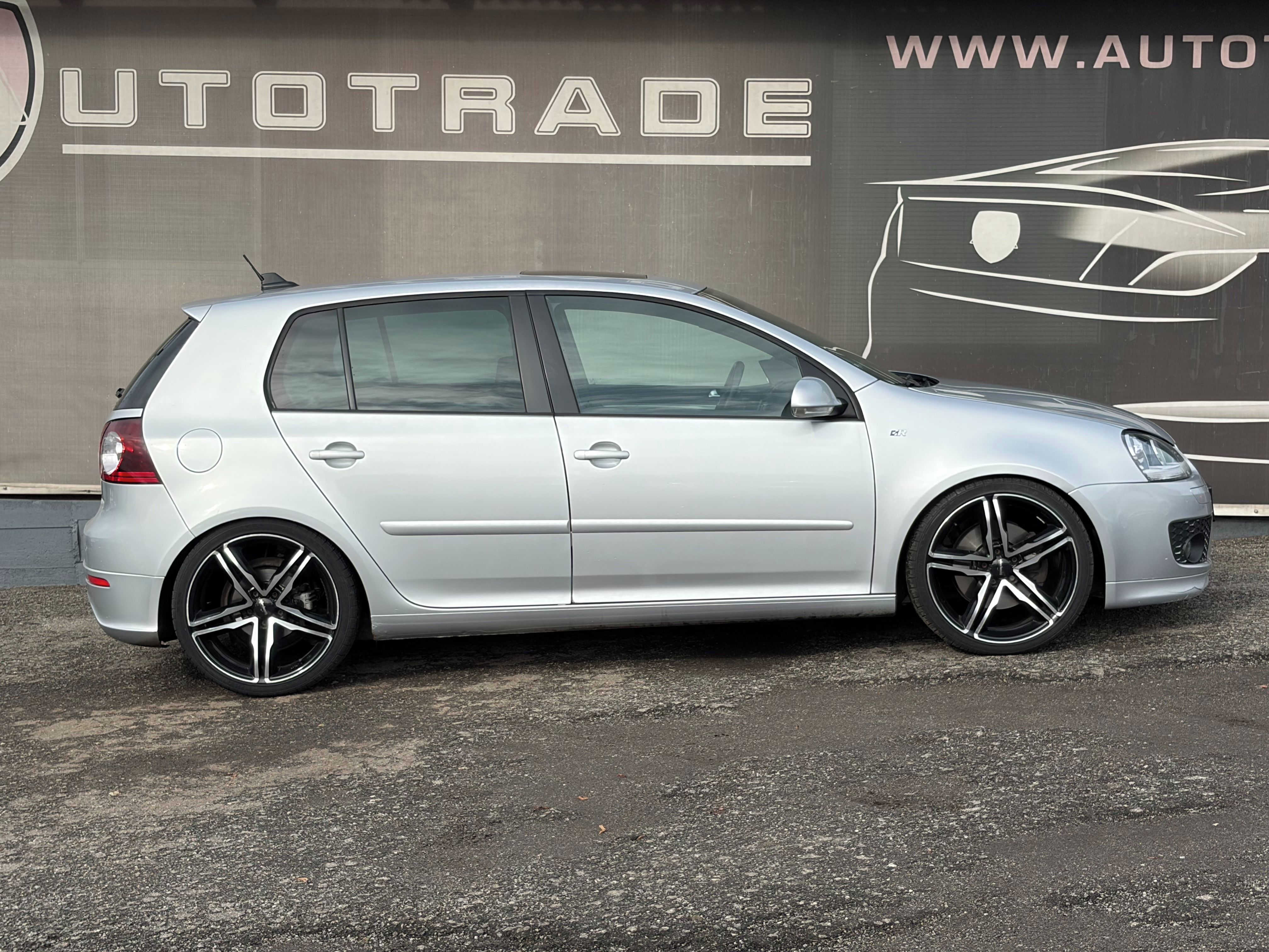 Volkswagen Golf, 1.4TSi 125kW, GT - SPORT - fotka 5