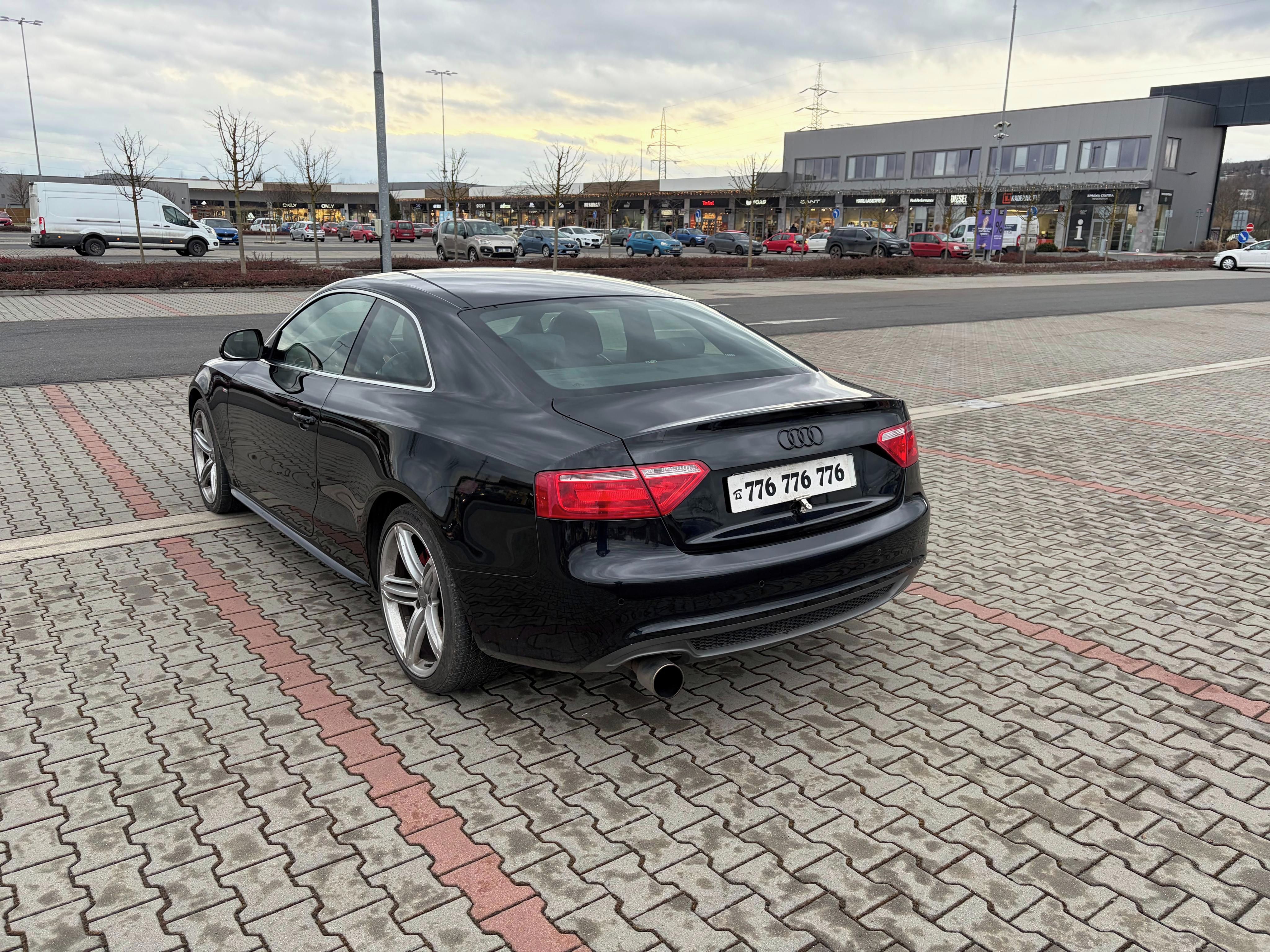 Audi A5, 2.0 TFSi 132kw S-line koup. ČR - fotka 5