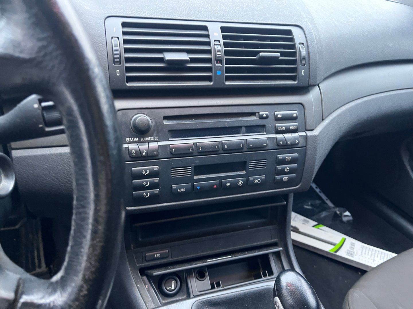 BMW Řada 3, 320d 110 kW 5 RYCHLOSTÍ - fotka 6