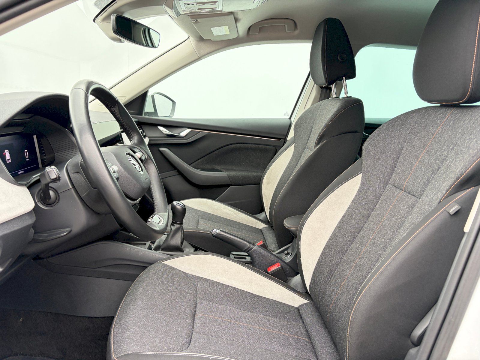 Škoda Kamiq, 1.5 TSI / 110 kW / TOP SELECTI - fotka 6