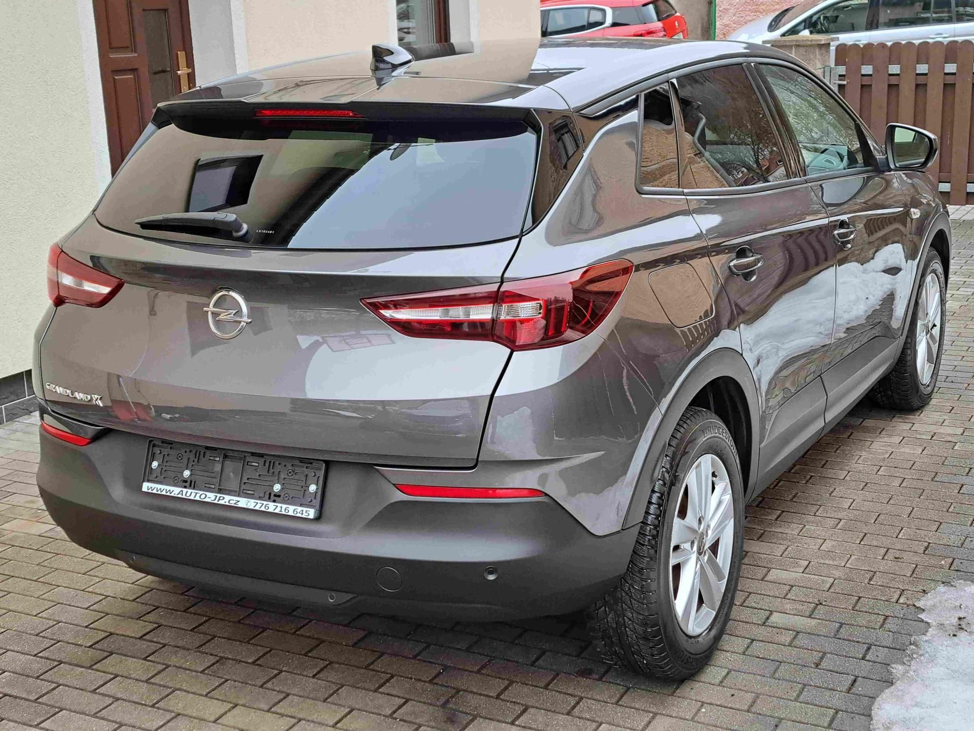 Opel Grandland X, 1,2 PT EAT8 LED - fotka 3