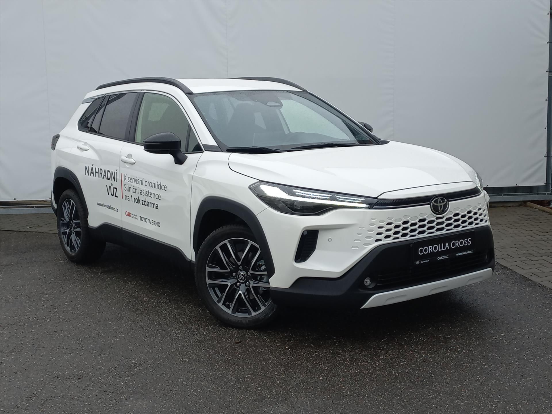Toyota Corolla Cross, 1.8 Hybrid e-CVT 140k  Style - fotka 5
