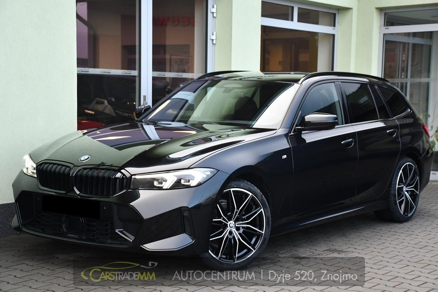 BMW Řada 3, 320d M-SPORT xD TAŽNÉ ČR 2xALU