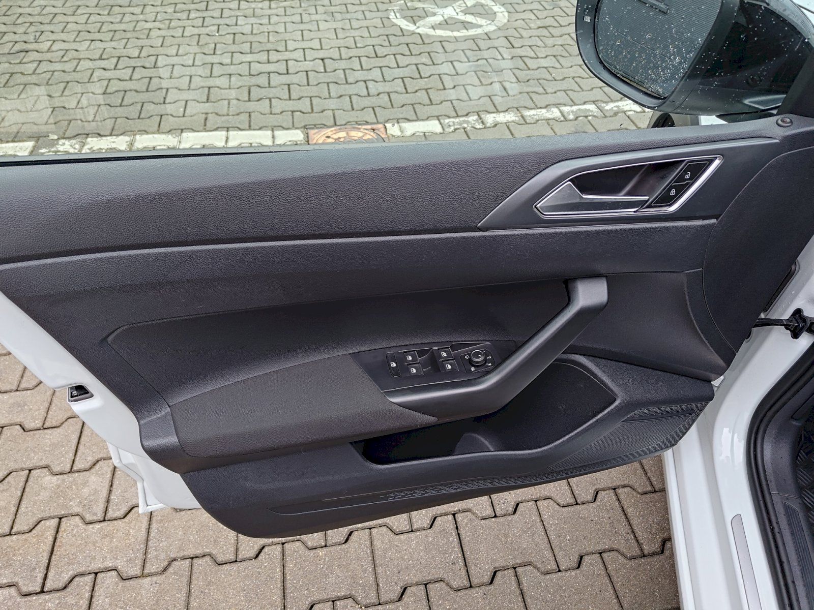 Volkswagen Taigo, TSi 81kW/110PS R-line - fotka 6