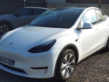 Tesla Model Y LFP