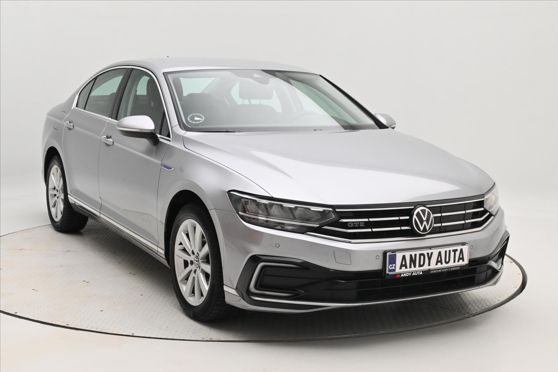 Volkswagen Passat, 1,4 TSI GTE 160 kW DSG Highlin - fotka 3