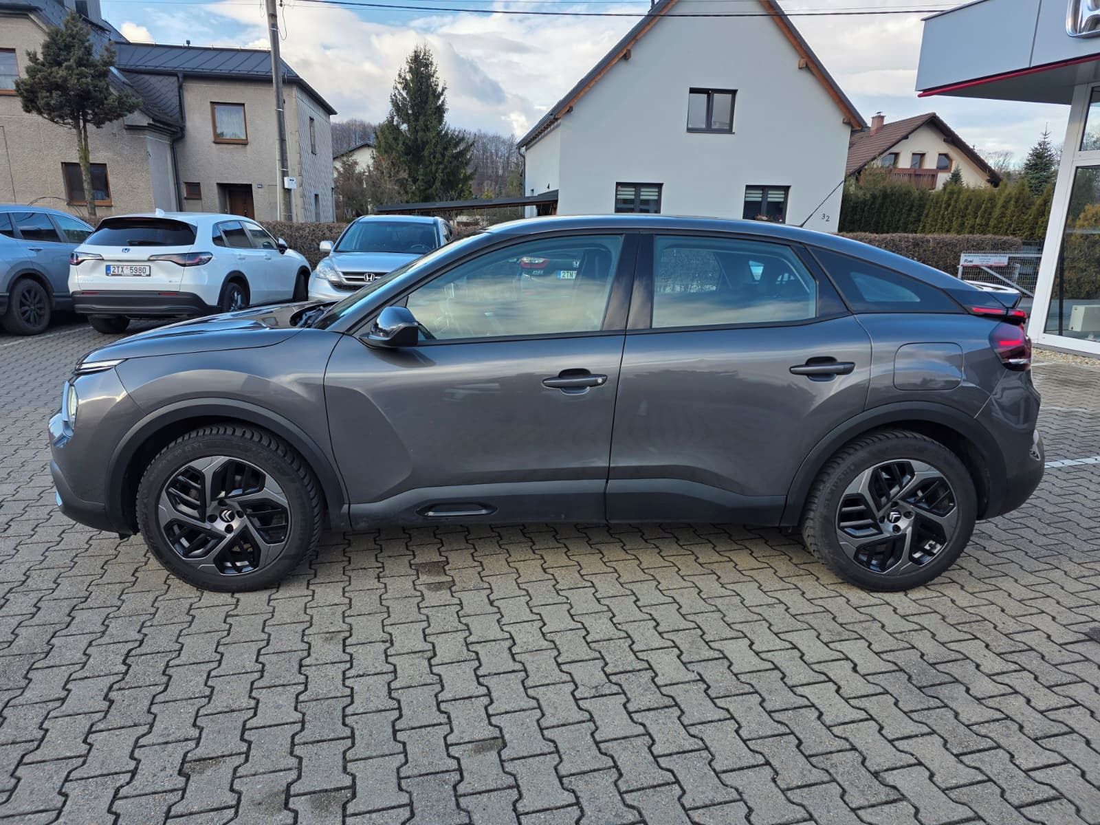Citroën C4, 1,2 Puretech 130 - záruka 6/28 - fotka 4