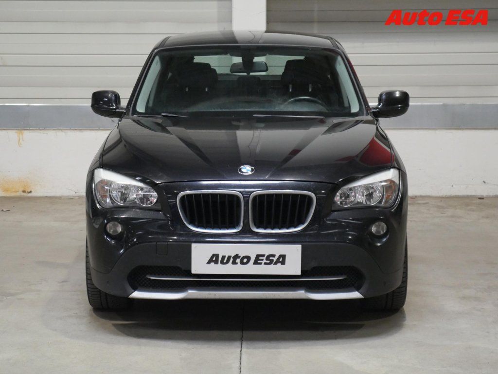 BMW X1, 2.0 D xDrive 18d,AC - fotka 2