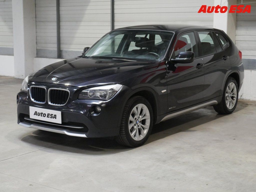 BMW X1, 2.0 D xDrive 18d,AC - fotka 3