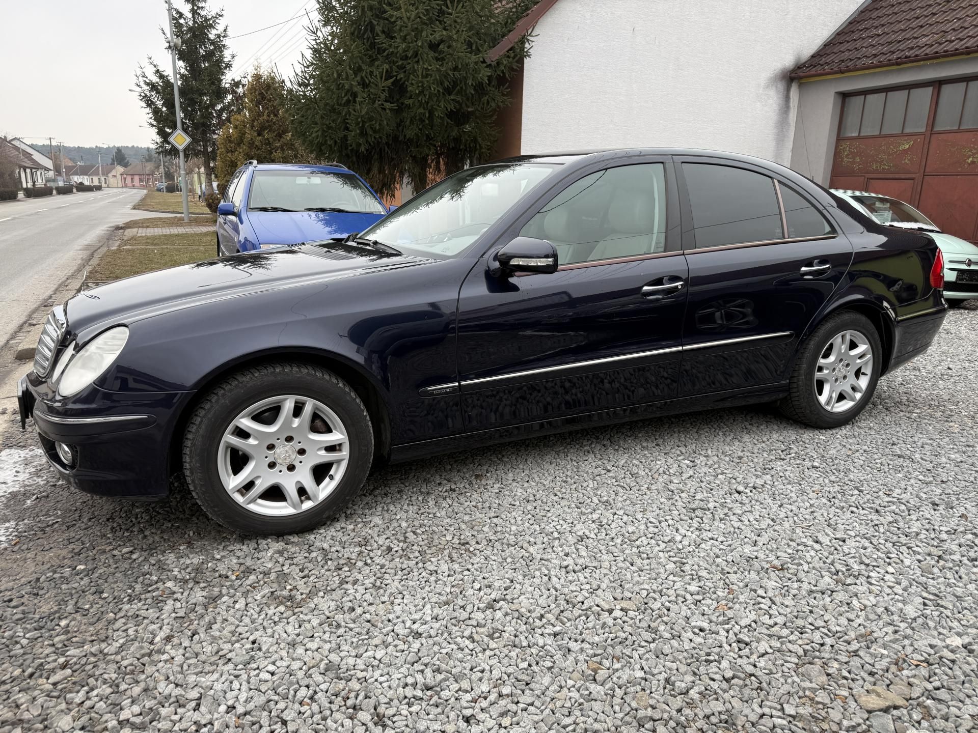 Mercedes-Benz Třídy E, E 280 CDI - fotka 2