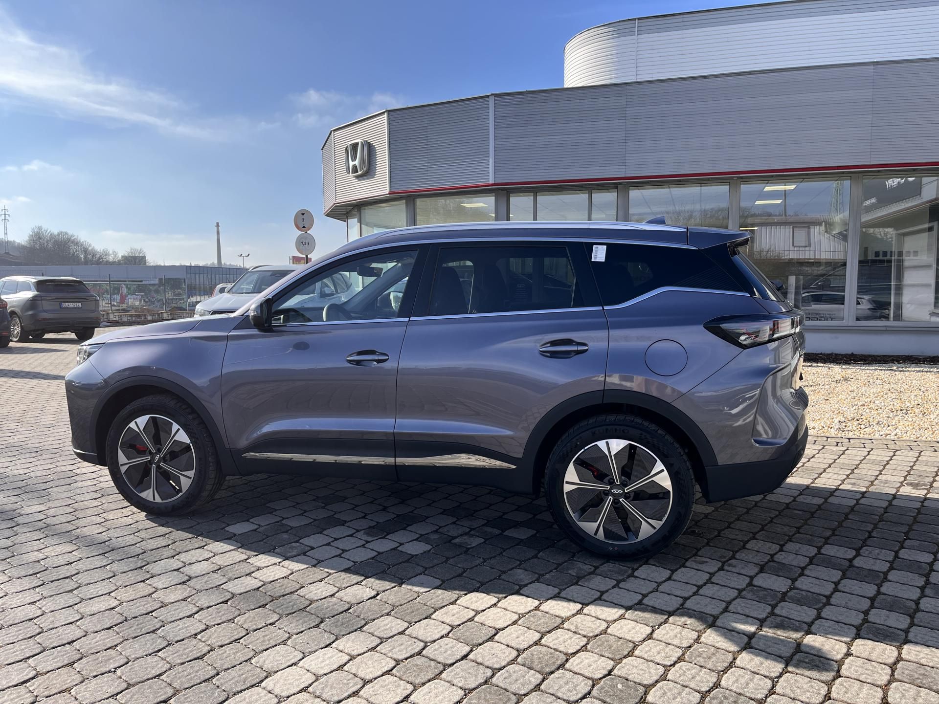 Chery Tiggo 7, 1,6 UNIQUE 4x4 !AKCE PB! - fotka 5