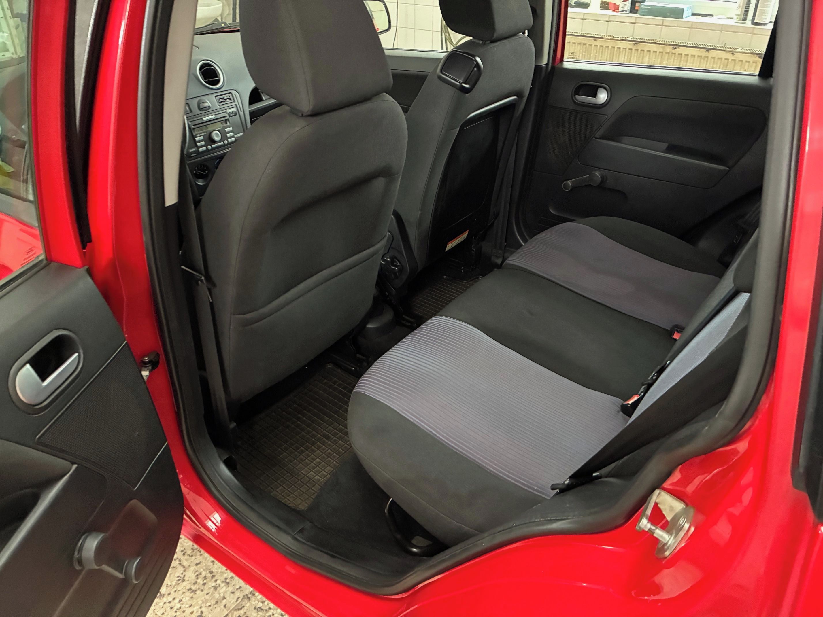 Ford Fusion - fotka 6