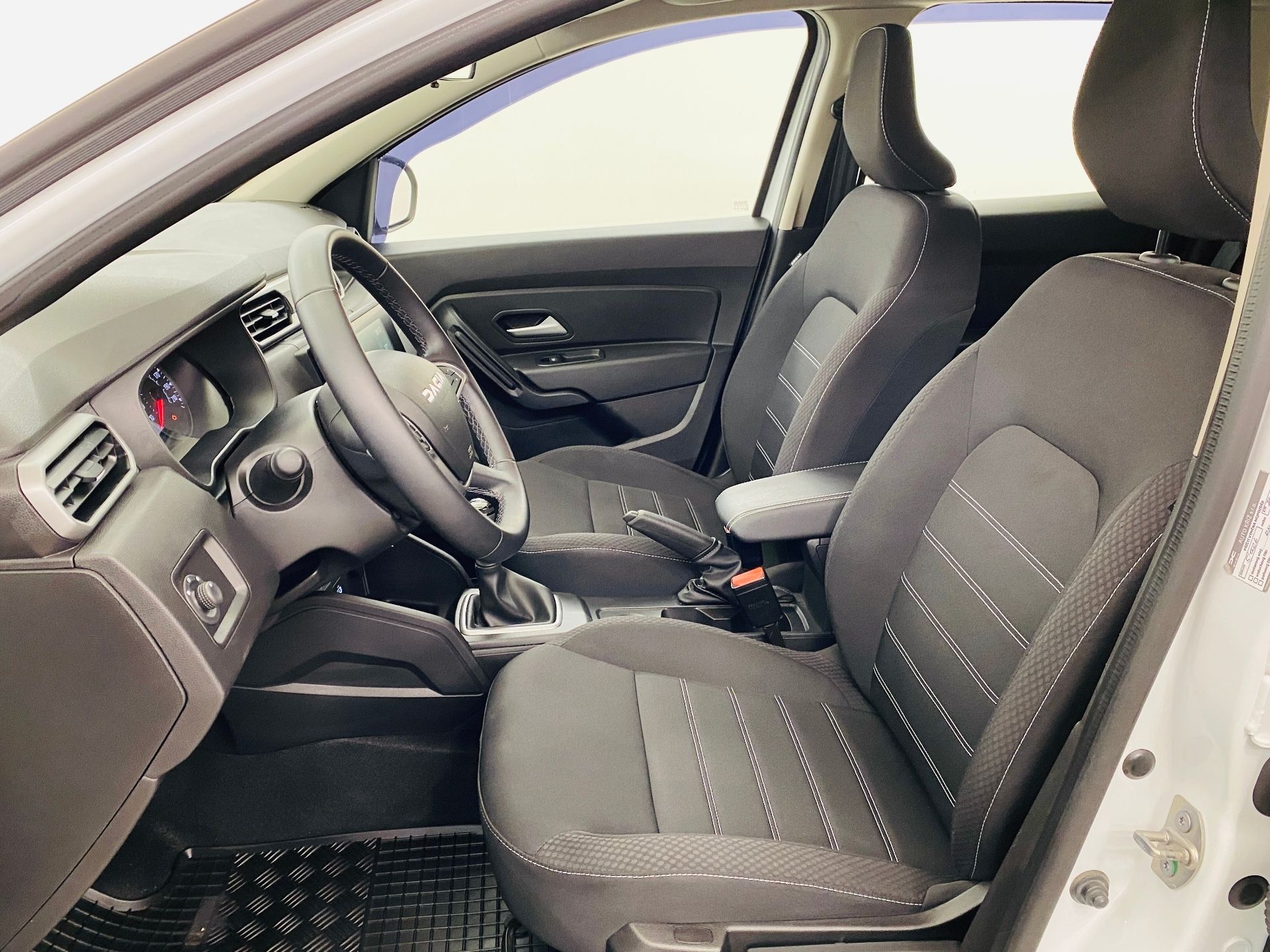 Dacia Duster, Essential 1.0 TCe 67kW - fotka 5