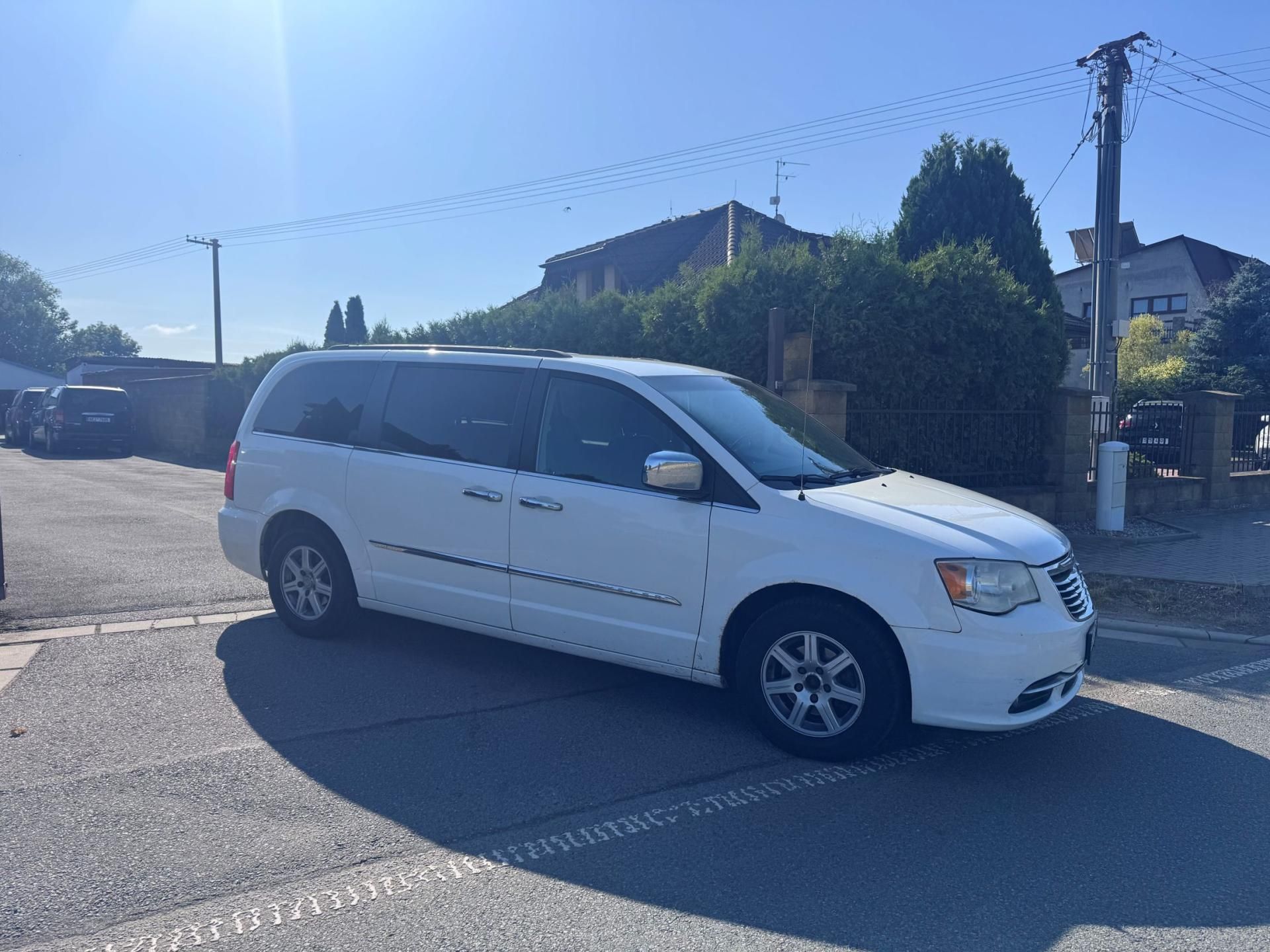 Chrysler Town & Country, 3,6 V6 RT El dveře DO 2011