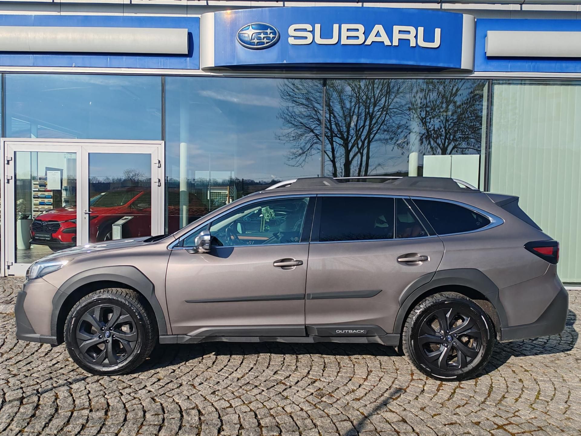 Subaru Outback, 2.5i Touring - komisní prodej - fotka 3