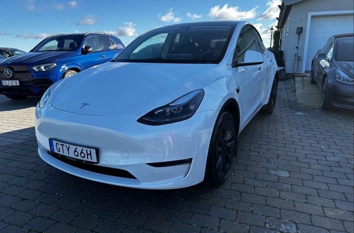 Tesla Model Y, Long Range AWD FSD