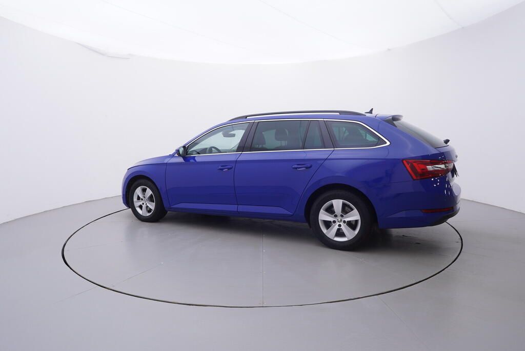 Škoda Superb, Ambition 2.0 TDI 110 kW - fotka 3