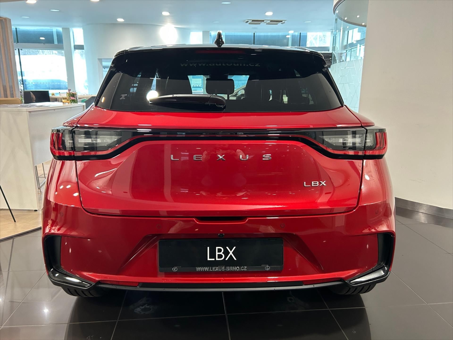 Lexus LBX, 1,5   Vibrant Edition Luxury B - fotka 4