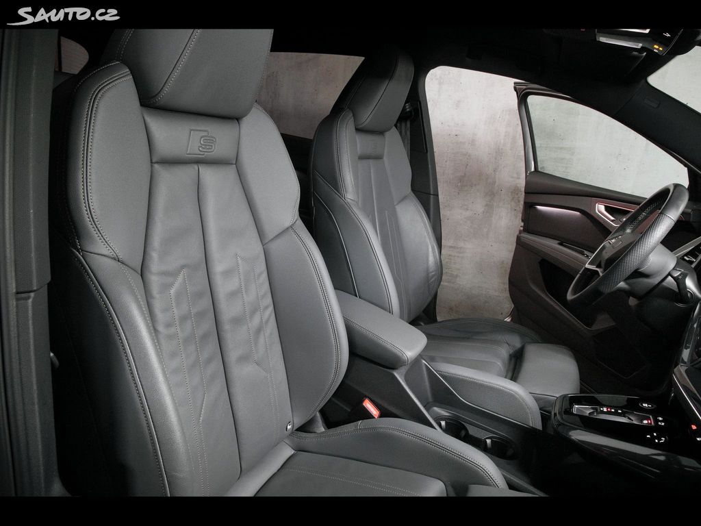 AUDI Q4 E-TRON 50 QUATTRO S LINE