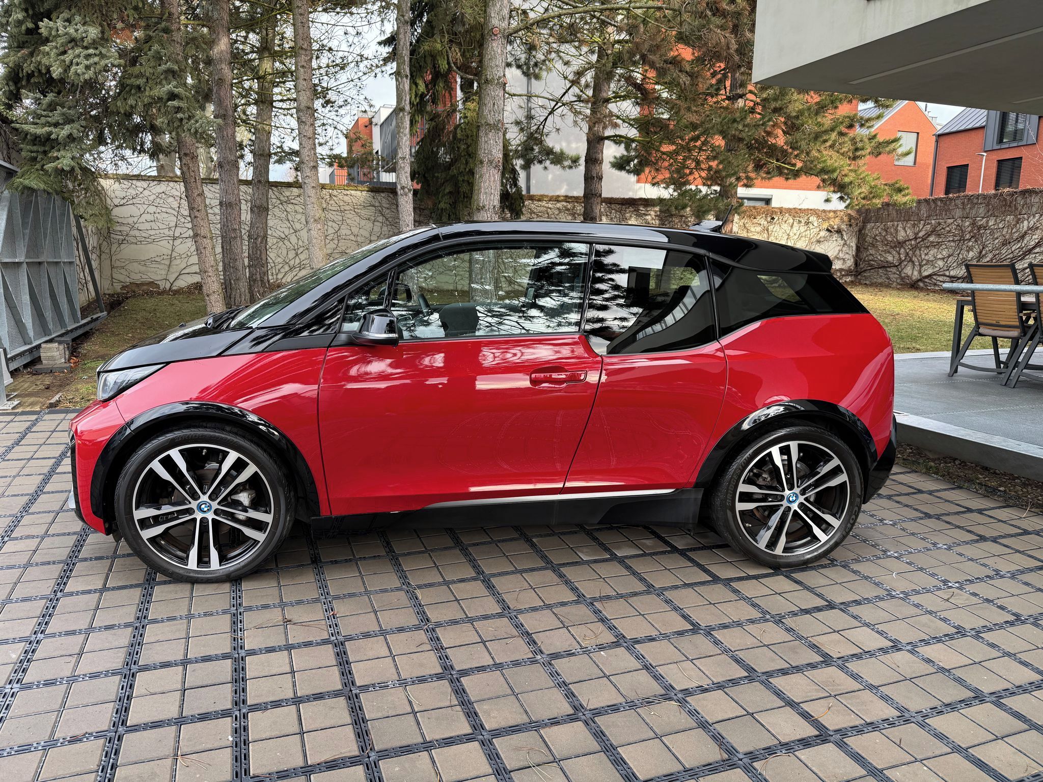 BMW i3, i3S, 120 Ah, Kamera, Panorama - fotka 3