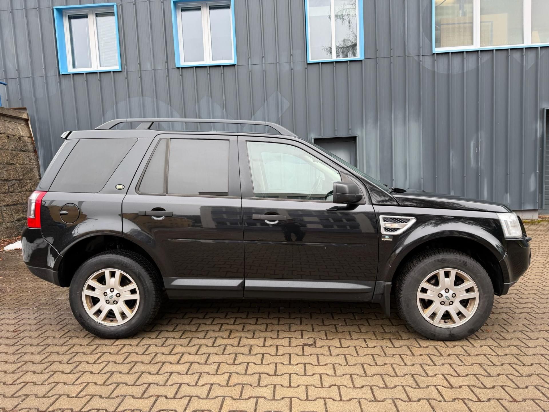 Land Rover Freelander, 2 2,2TD4  4WD / servis.kn. - fotka 6