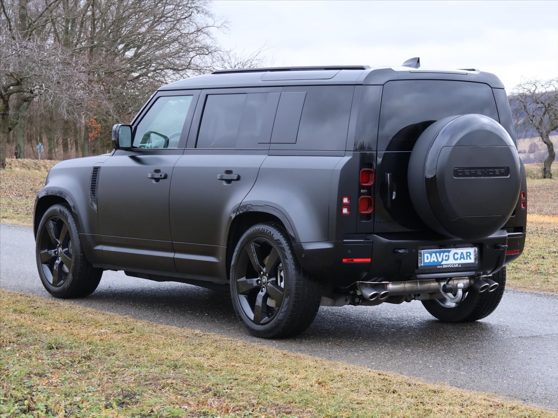 Land Rover Defender, 5,0 110 P425 X-DYNAMIC CZ DPH - fotka 5