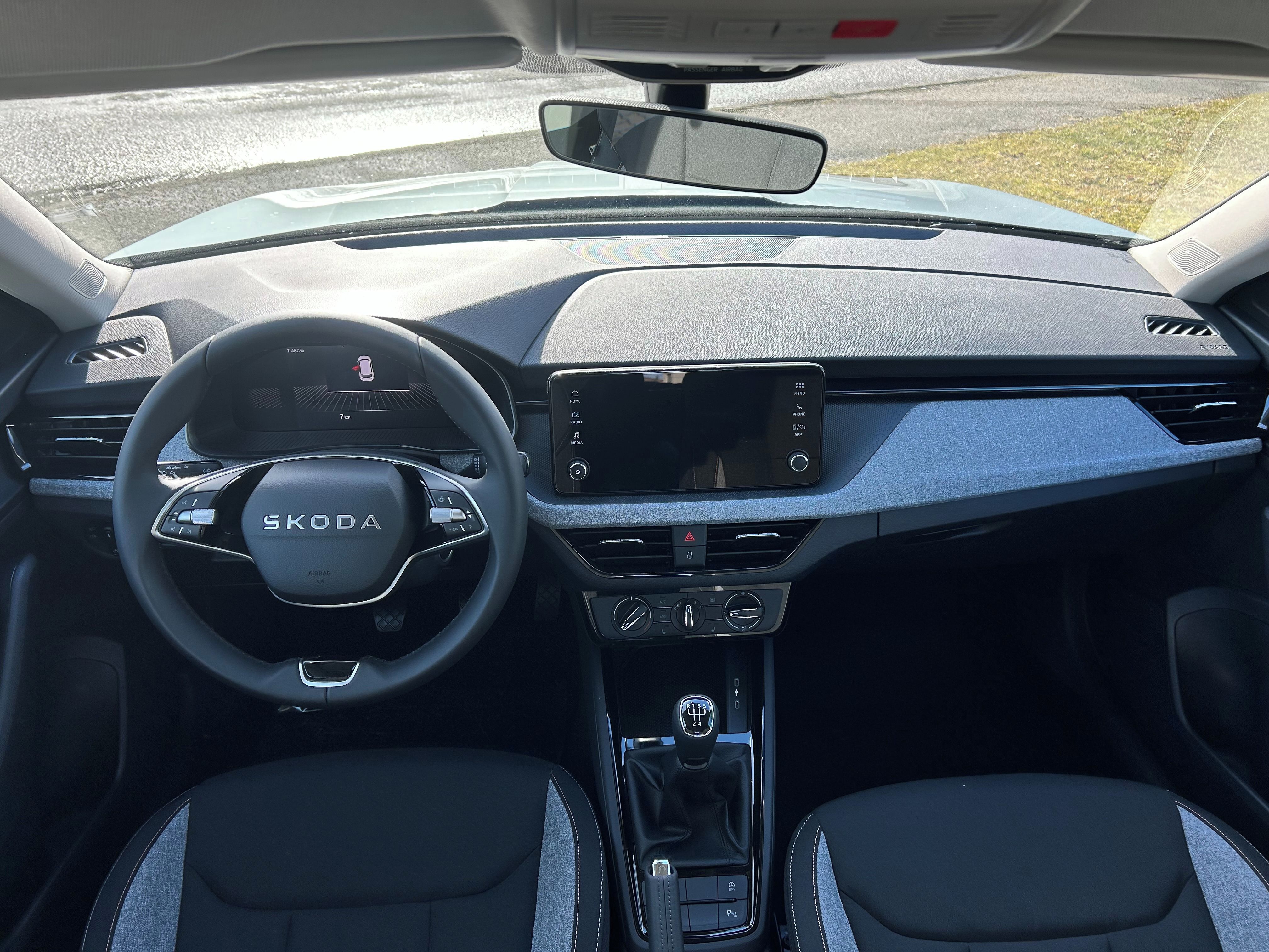 Škoda Kamiq, 1,0 TSI 70 kW man. Classic - fotka 3