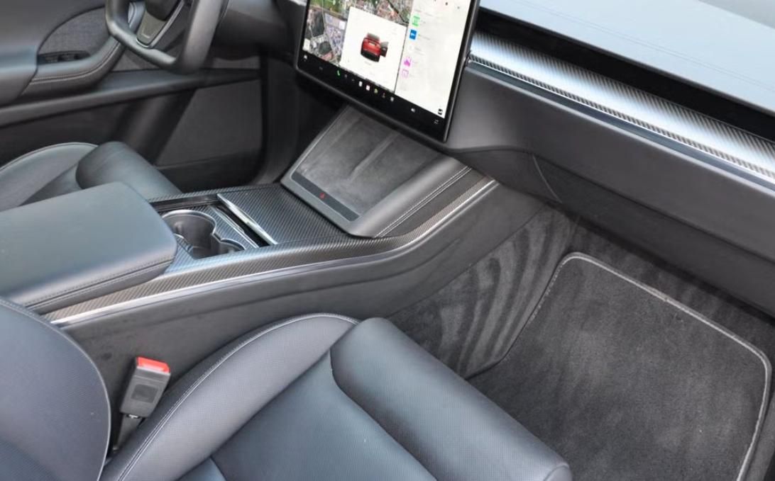 Tesla Model X, Plaid 6 míst AWD Tažné - fotka 2