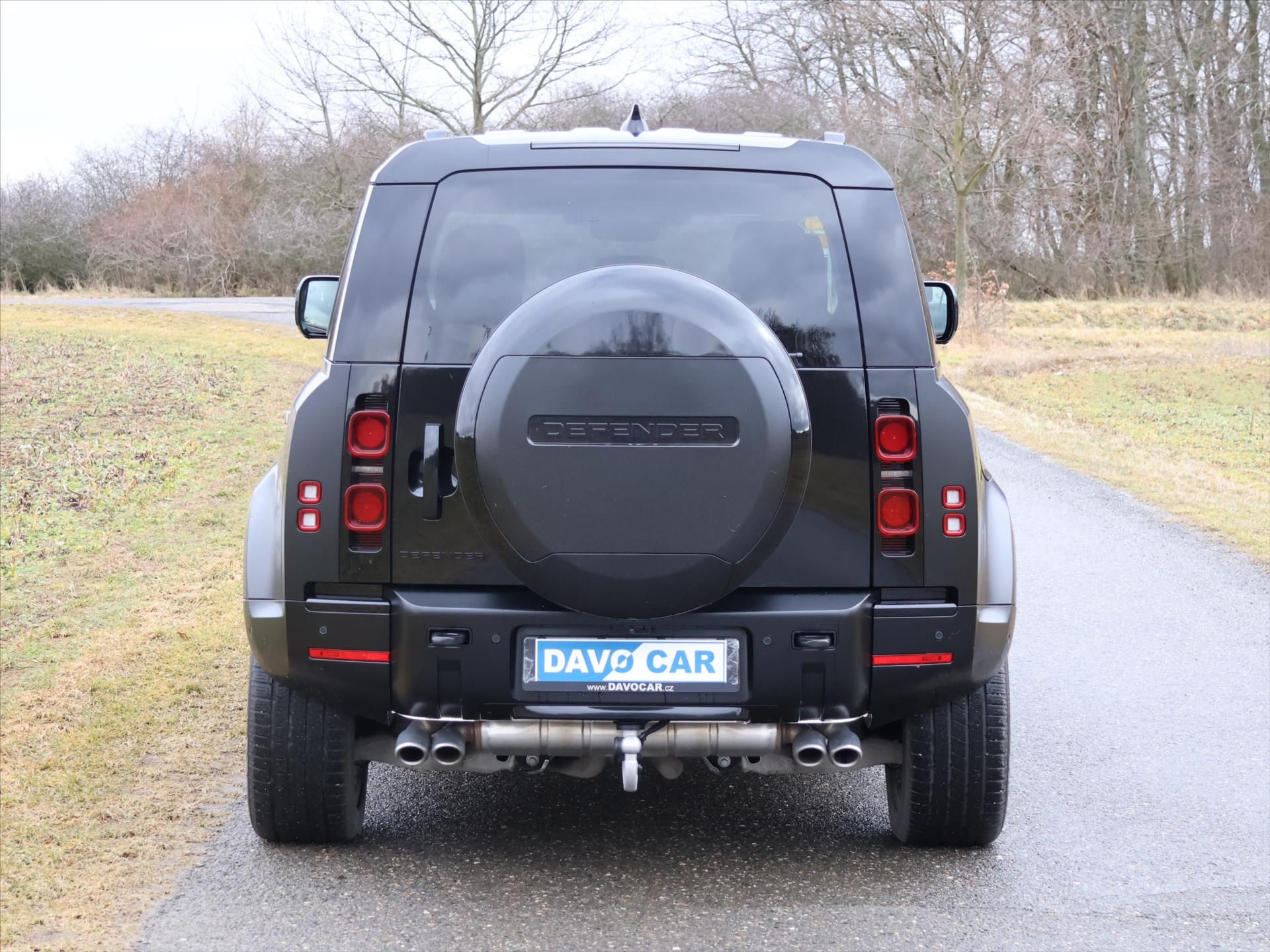 Land Rover Defender, 5,0 110 P425 X-DYNAMIC CZ DPH - fotka 6