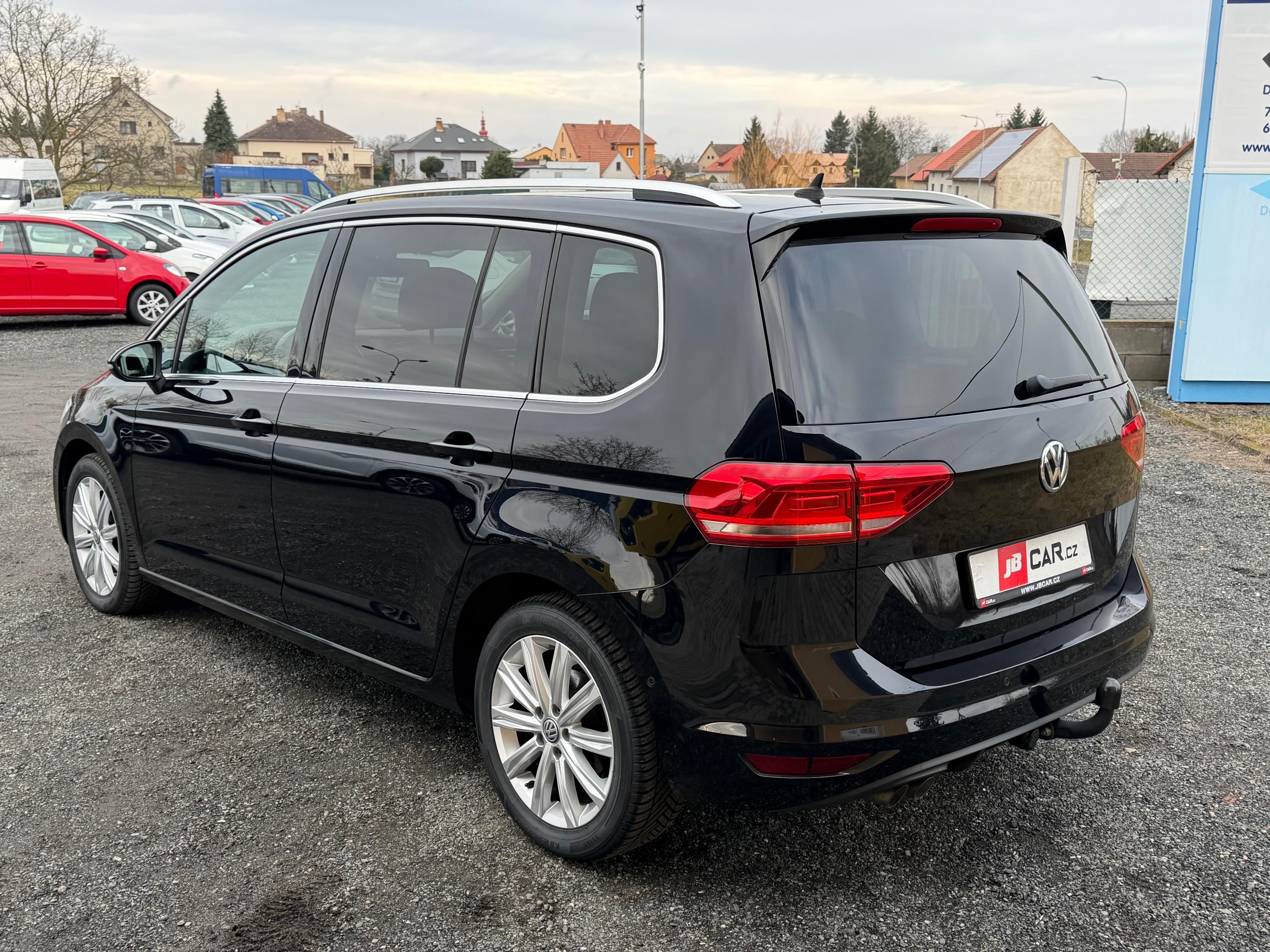 Volkswagen Touran, 2.0 TDI 110KW DSG HIGHLINE 7.M - fotka 4