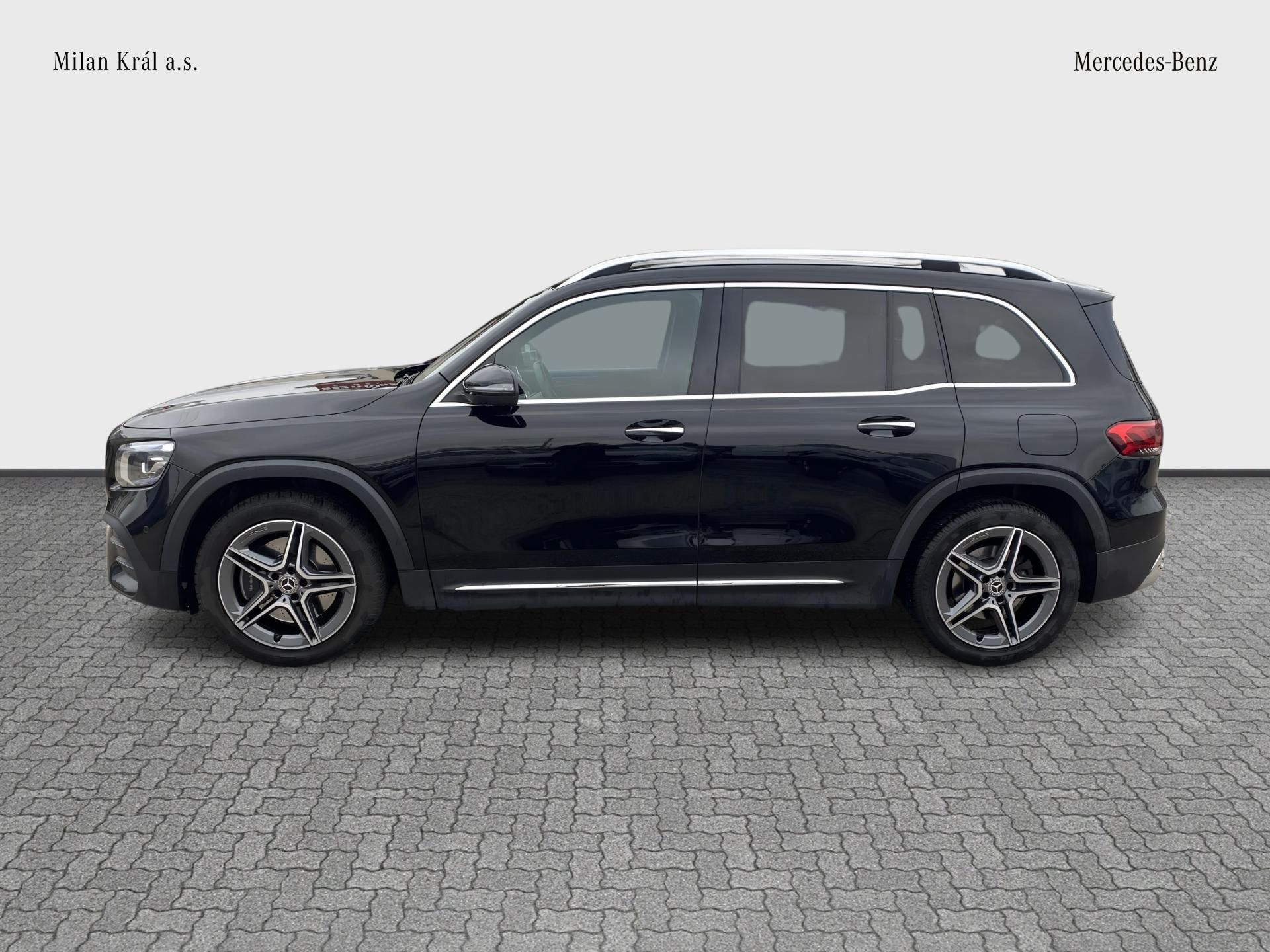 Mercedes-Benz GLB, GLB 250 AMG 4M - fotka 2
