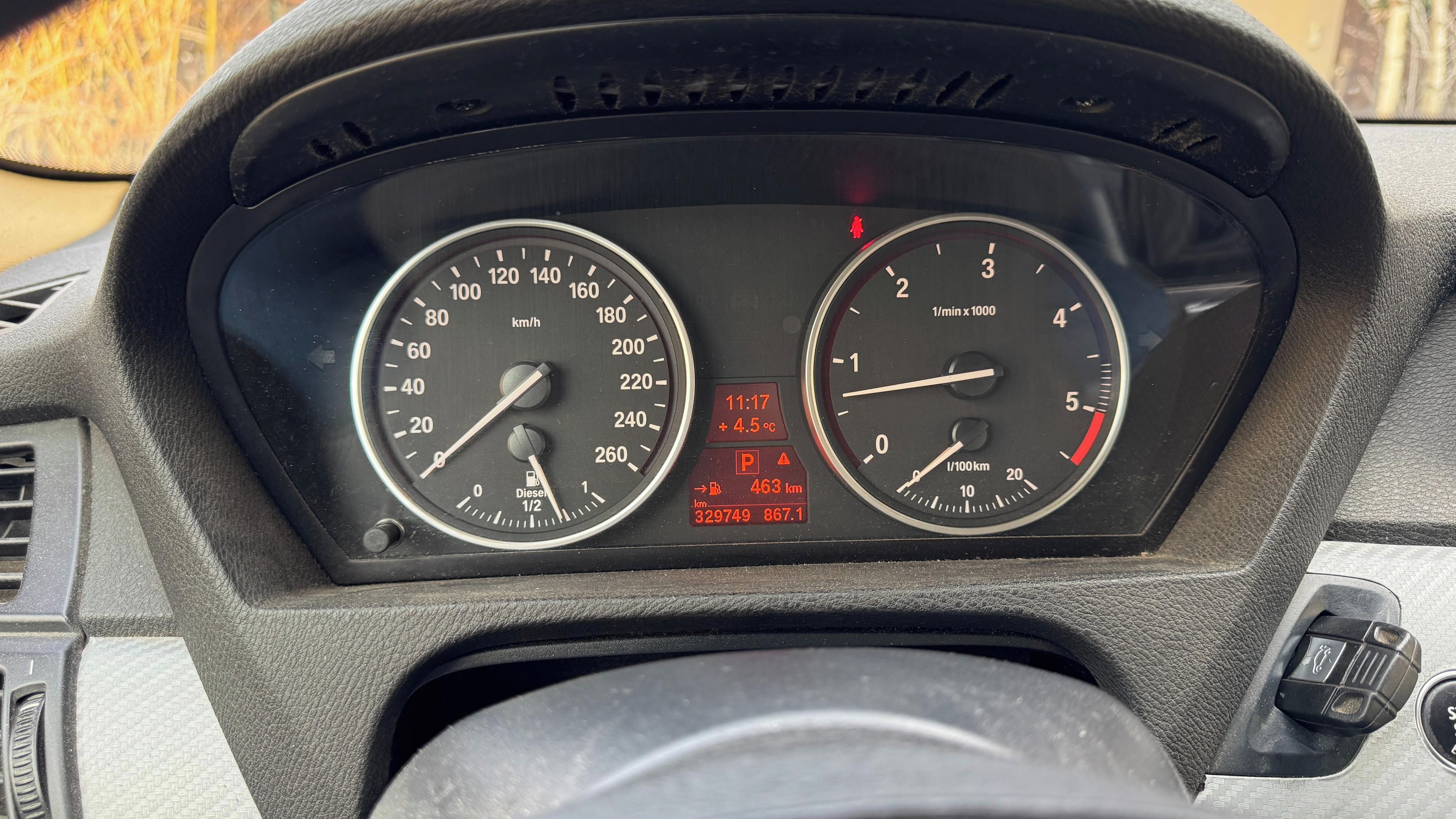 BMW X5, Nová STK - fotka 6