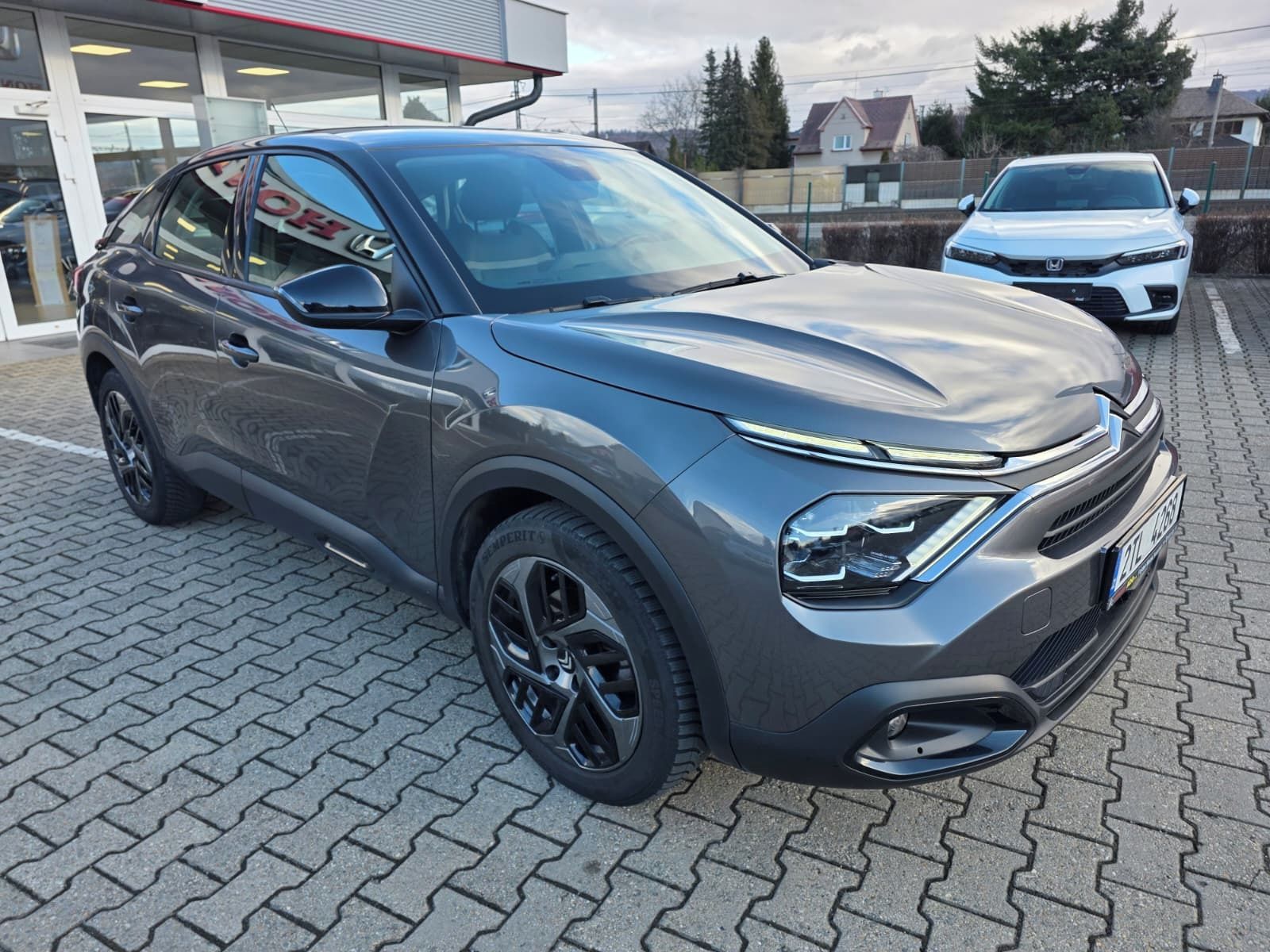Citroën C4, 1,2 Puretech 130 - záruka 6/28