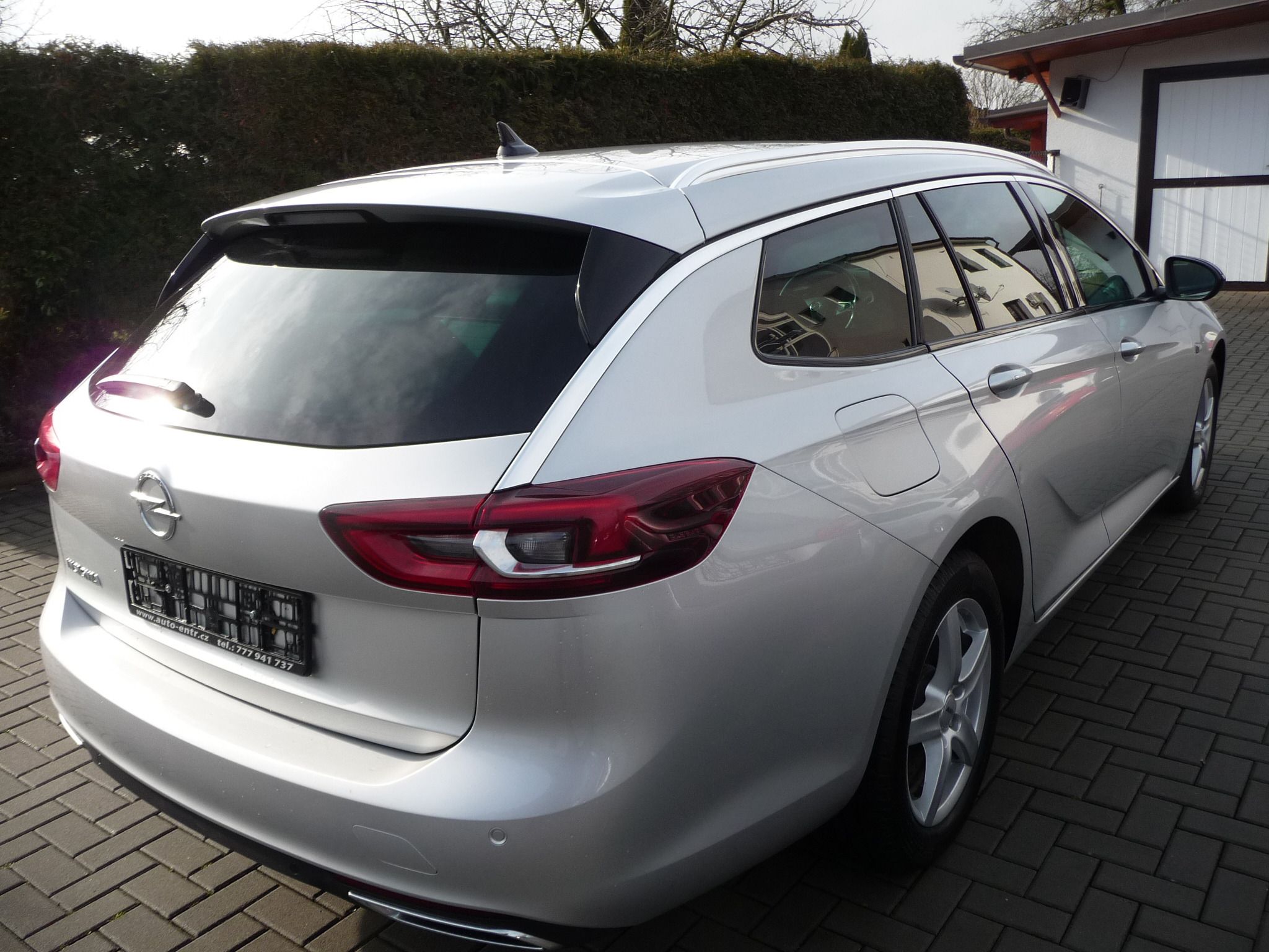 Opel Insignia, 2.0 CDTi 128kw Ultimate Sport - fotka 4