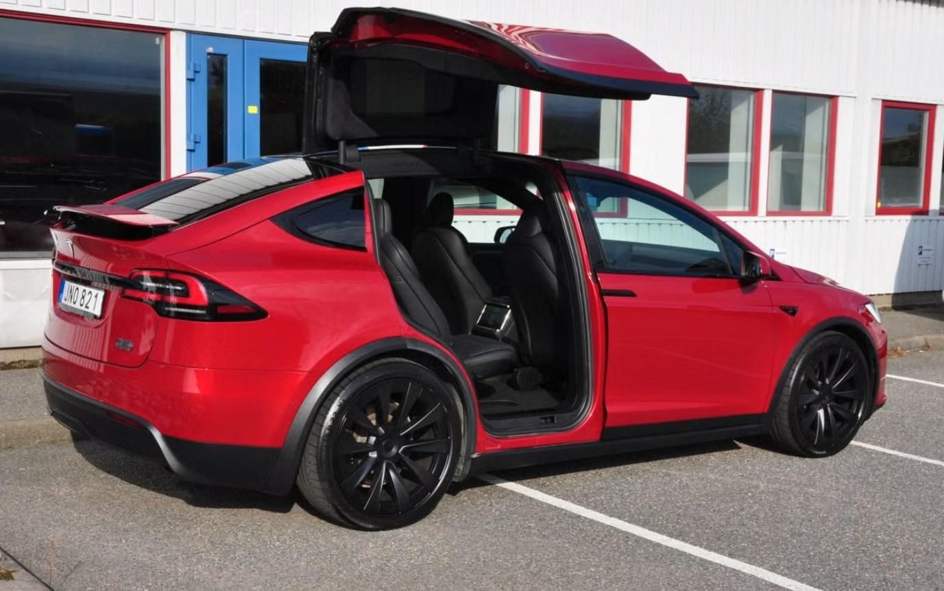 Tesla Model X, Plaid 6 míst AWD Tažné - fotka 4
