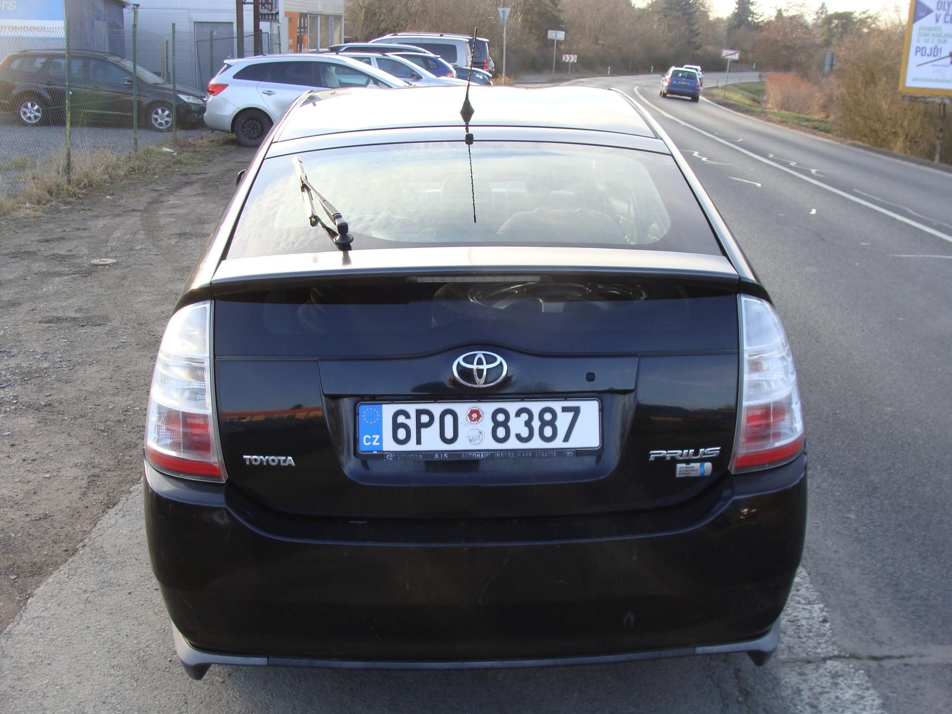 Toyota Prius, 1.5i/E, 57 kW, nové rozvody - fotka 4
