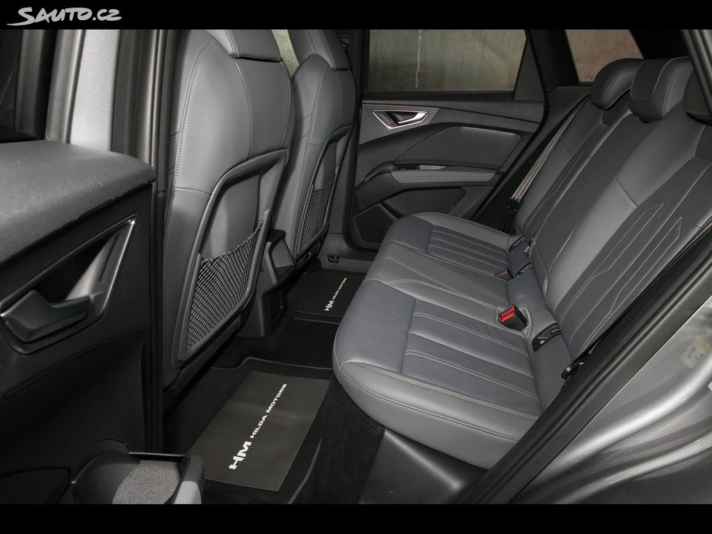 AUDI Q4 E-TRON 50 QUATTRO S LINE