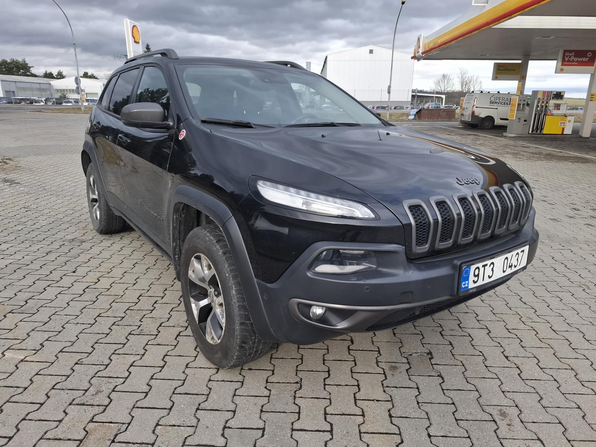 Jeep Cherokee, 3,2 L V6 TRAIL RATED - fotka 2